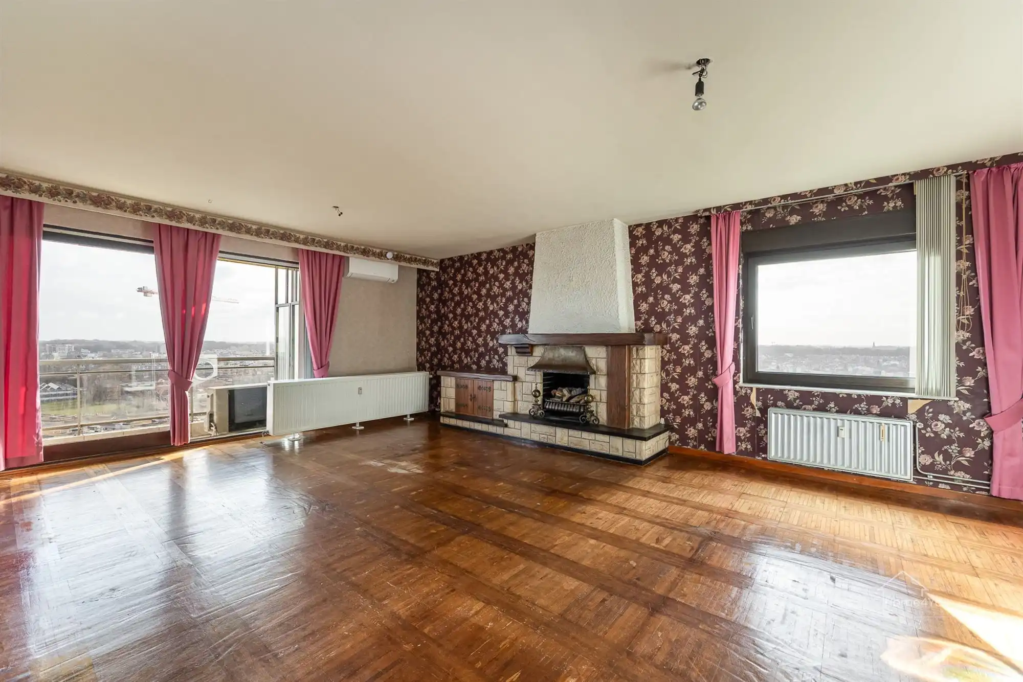 Te renoveren 3-slaapkamerappartement foto 2