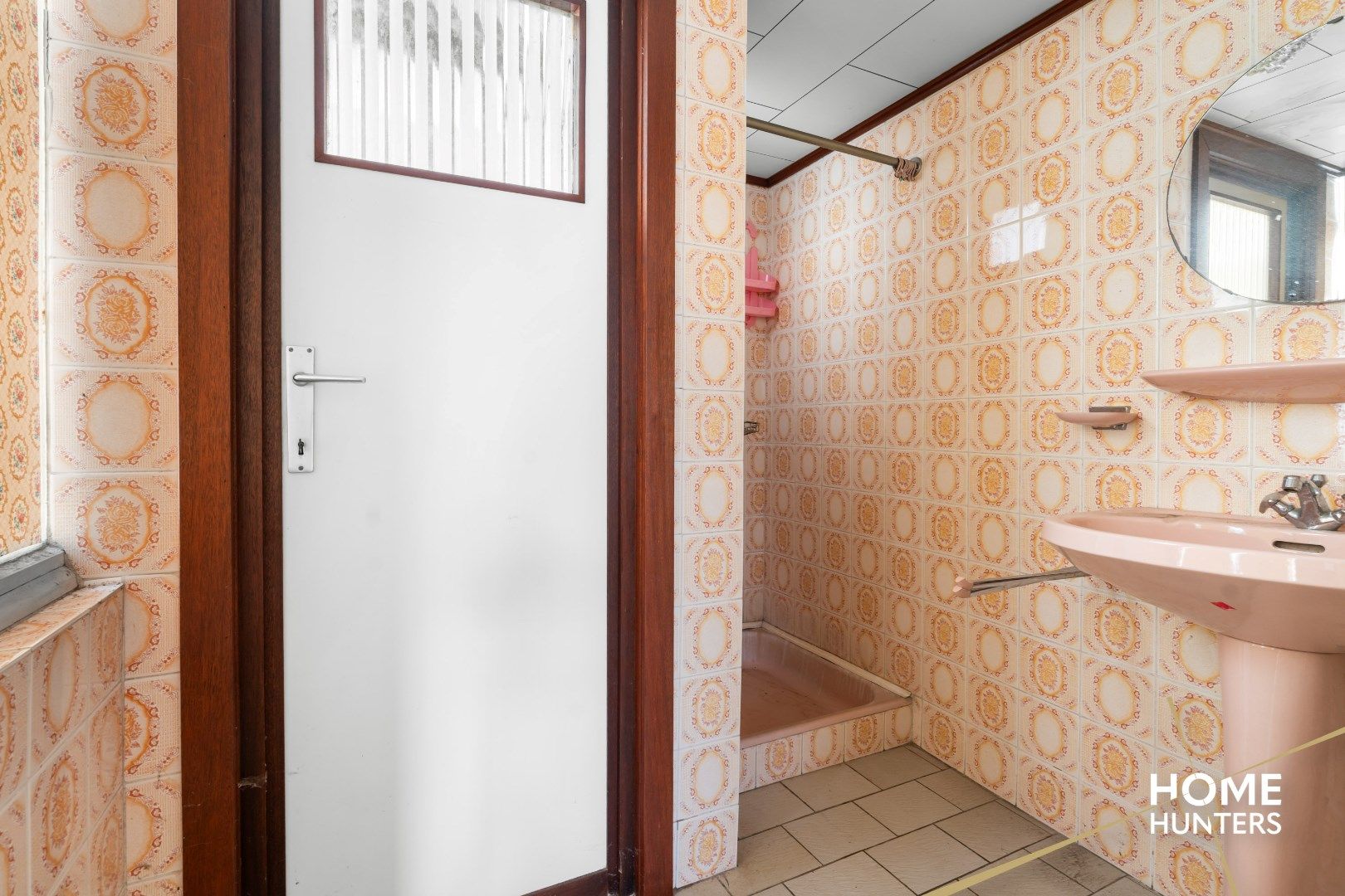 Te koop: Te renoveren woning met potentieel in hartje Lauwe foto 9