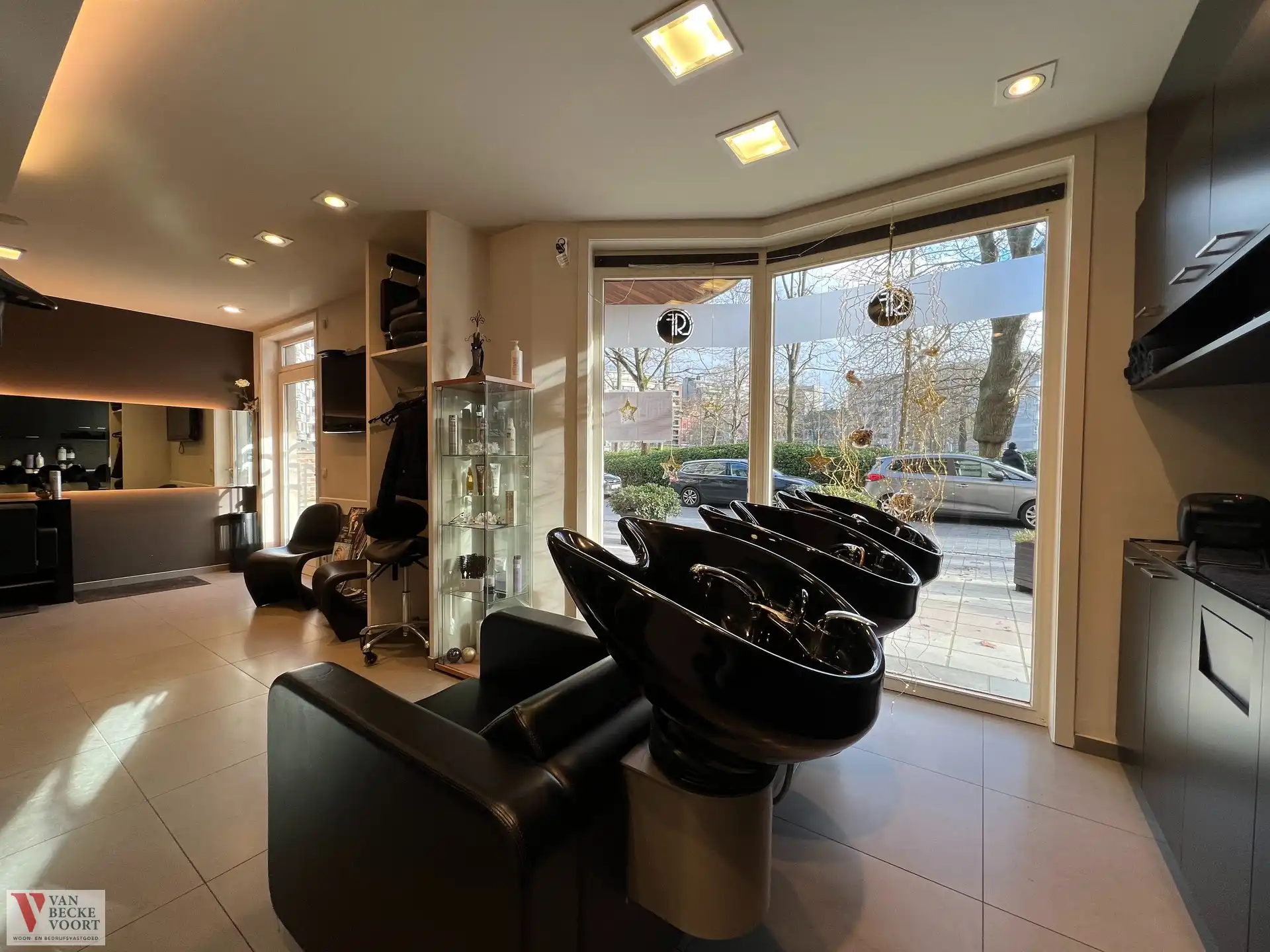 Handelsgelijkvloers 100m² foto 7