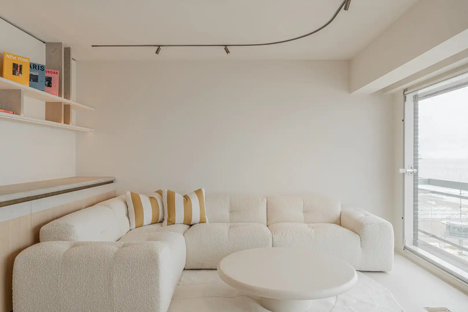 Fantastisch gerenoveerd appartement met zeezicht gelegen tussen het Lichttorenplein en het Albertplein foto 15