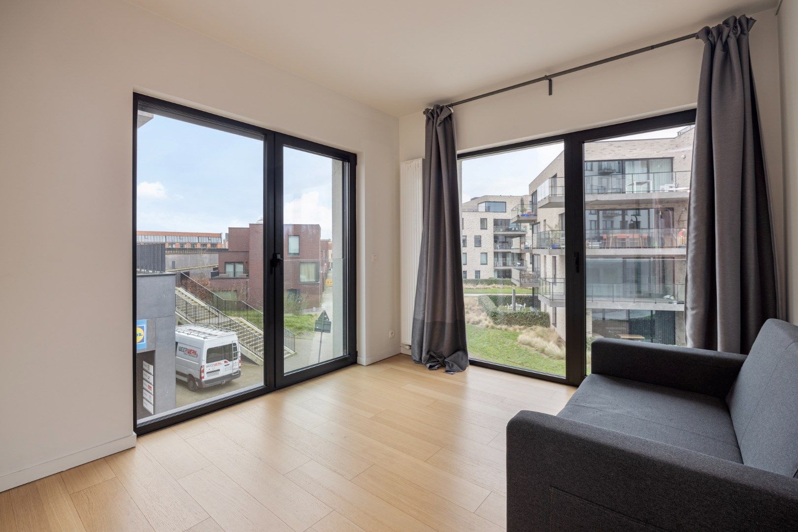 Hoekappartement met zich op water, zuidgericht terras en 2slaapkamers en autostaanplaats foto 8