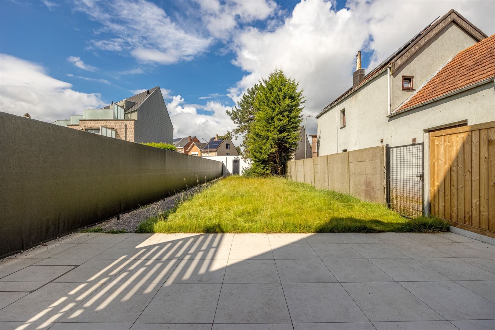 Gelijkvloers met grote tuin en 3 slaapkamers foto 17