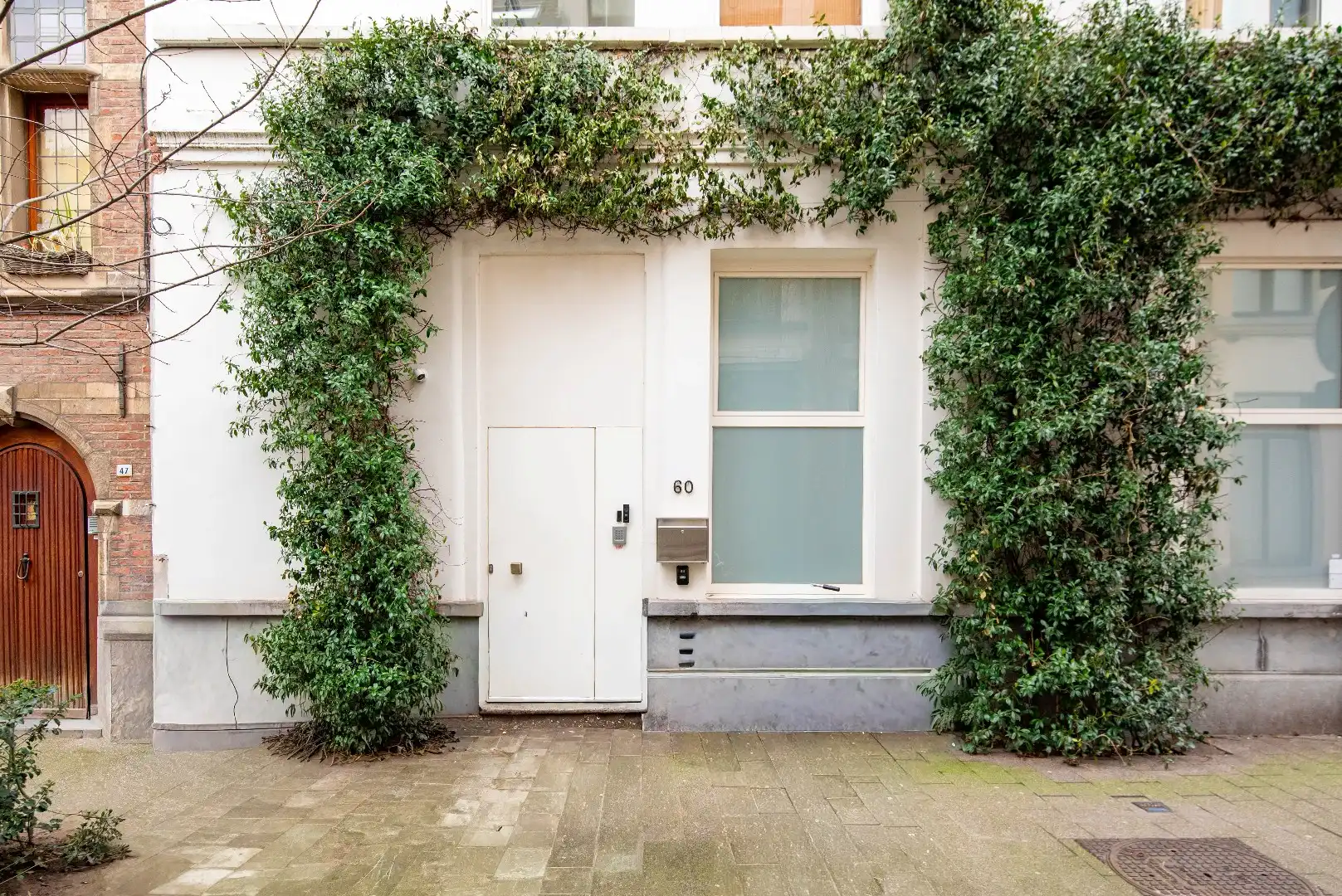 Iconisch hoekgebouw met zorgeloos rendement foto 4