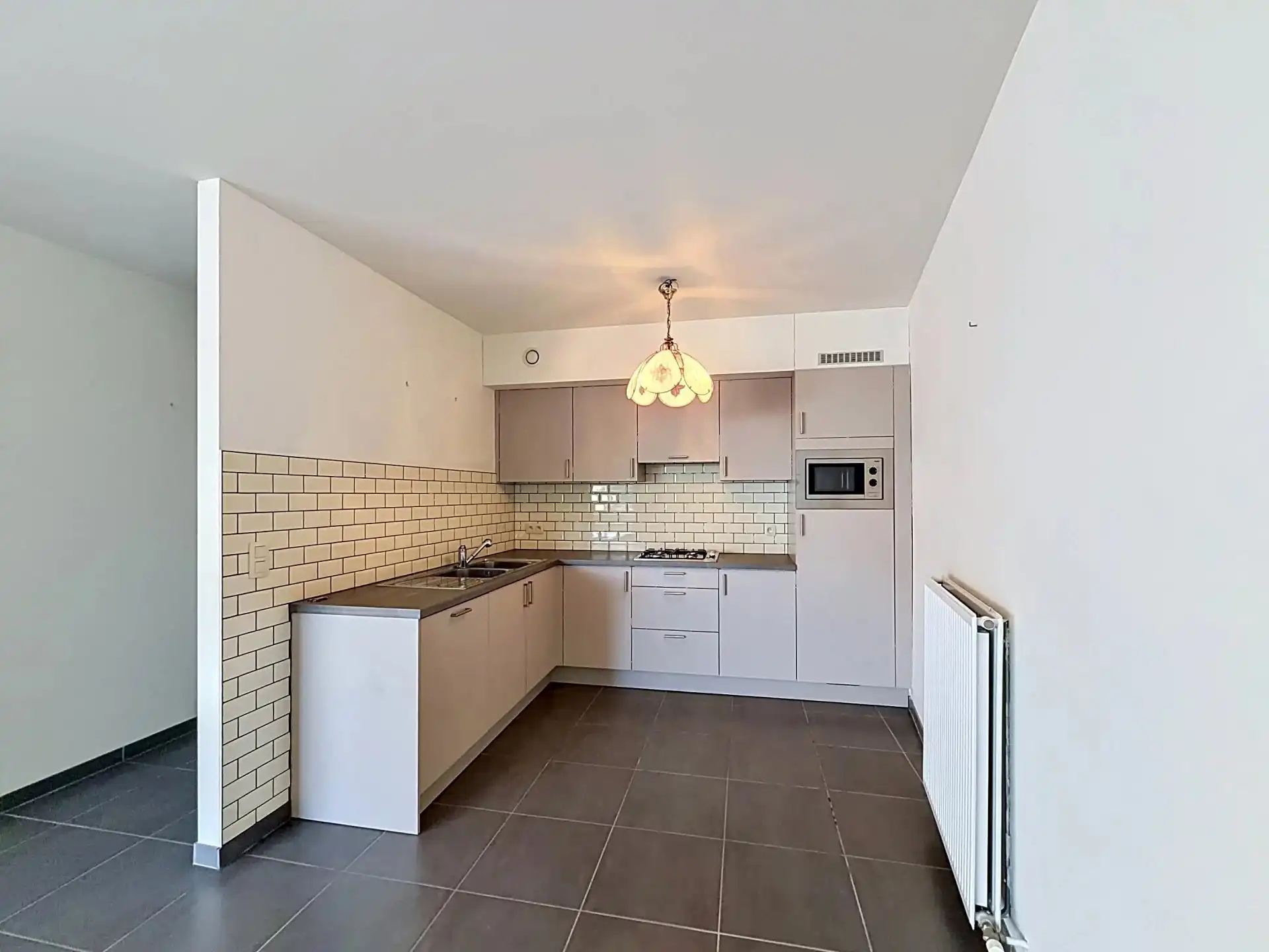 Ruim energiezuinig en verzorgd appartement met 2 slaapkamers en terras. foto 7