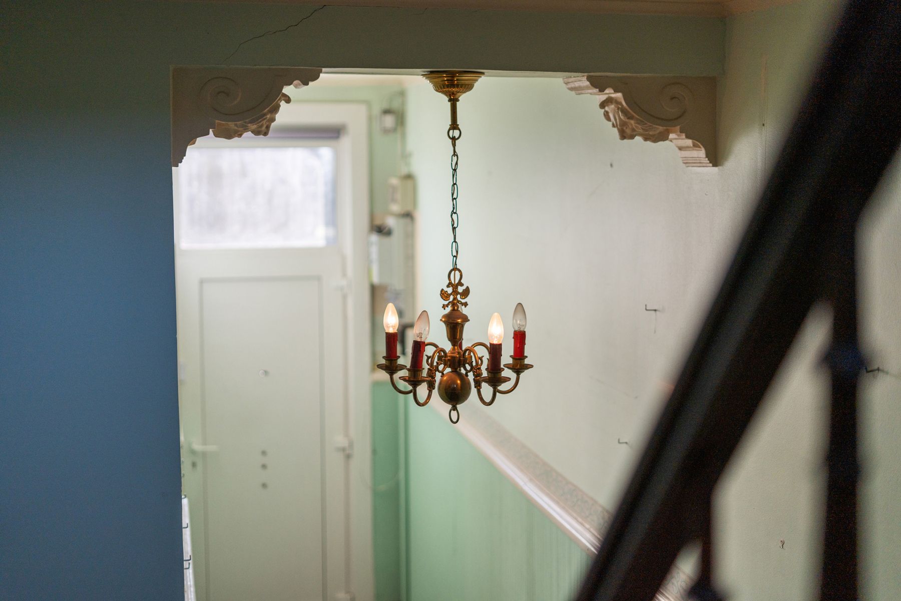 Ruime te renoveren woning met opslagplaats van 65 m² foto 9