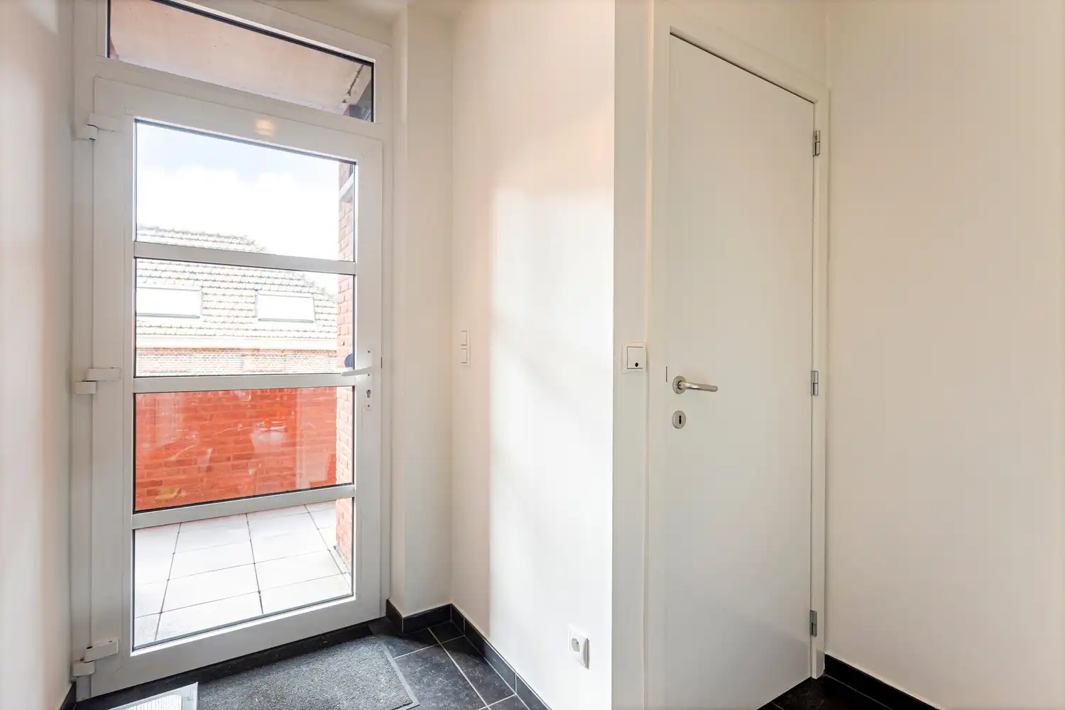 ZEER RUIM DUPLEX APPARTEMENT CENTRUM DIEST MET ZICHT OP PARK! foto 4