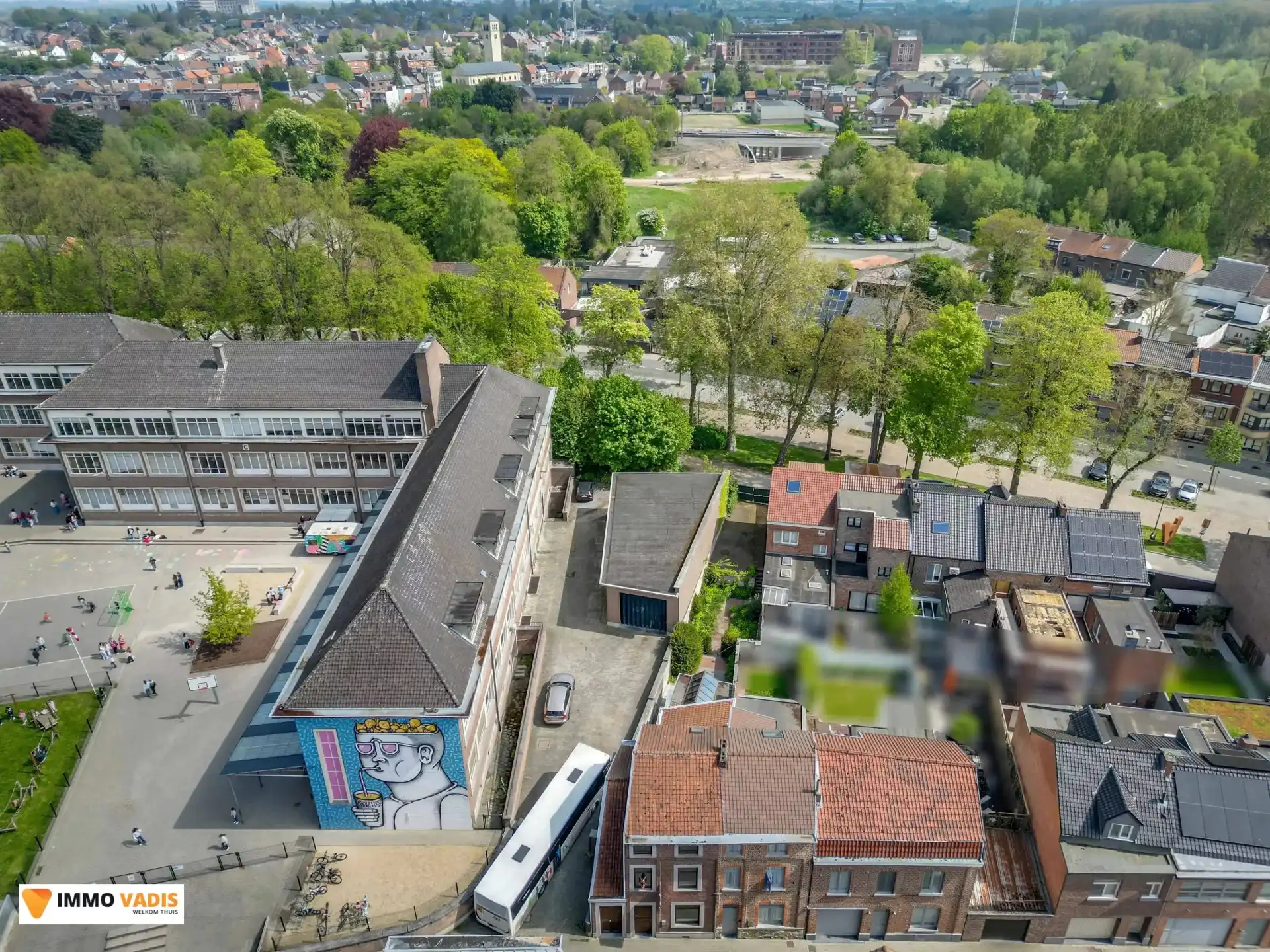 Authentiek herenhuis met karakter, klaar voor een stijlvolle renovatie. foto 21