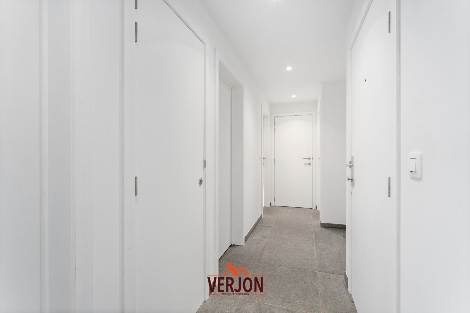 Ruim tweeslaapkamerappartement met twee terrassen! foto 13