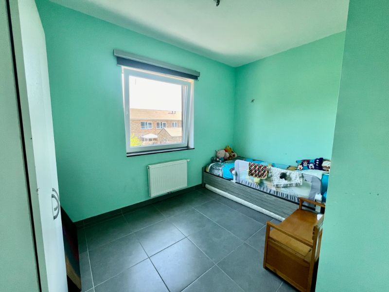 RECENTE WONING MET TUIN EN AUTOSTAANPLAATS foto 10