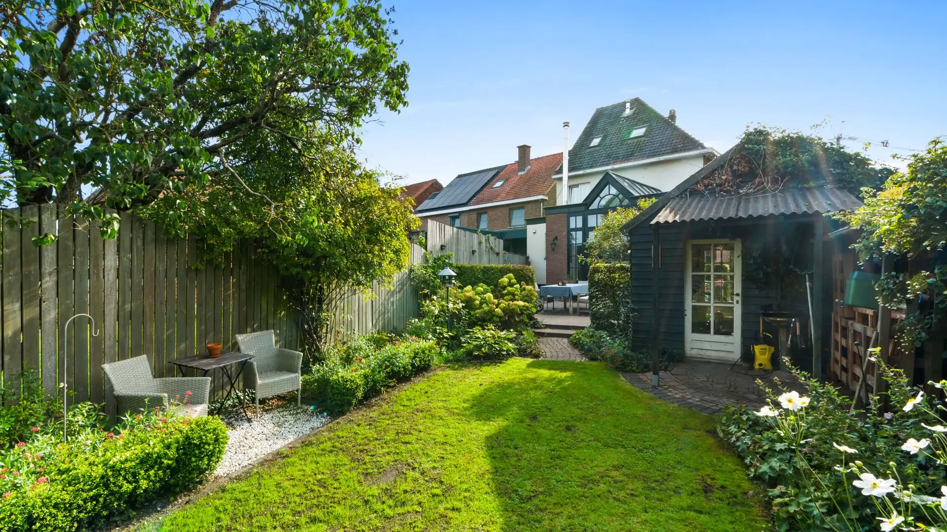 Ruime en karaktervolle gezinswoning met 5 slpkrs en charmante tuin in As foto 30