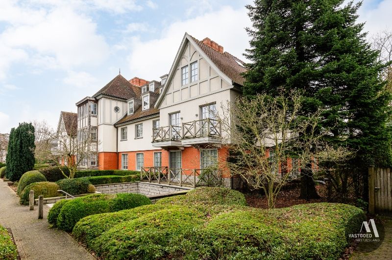 Uitzonderlijk appartement, 1 slaapkamer, garage, kelderberging te Eeklo foto 2