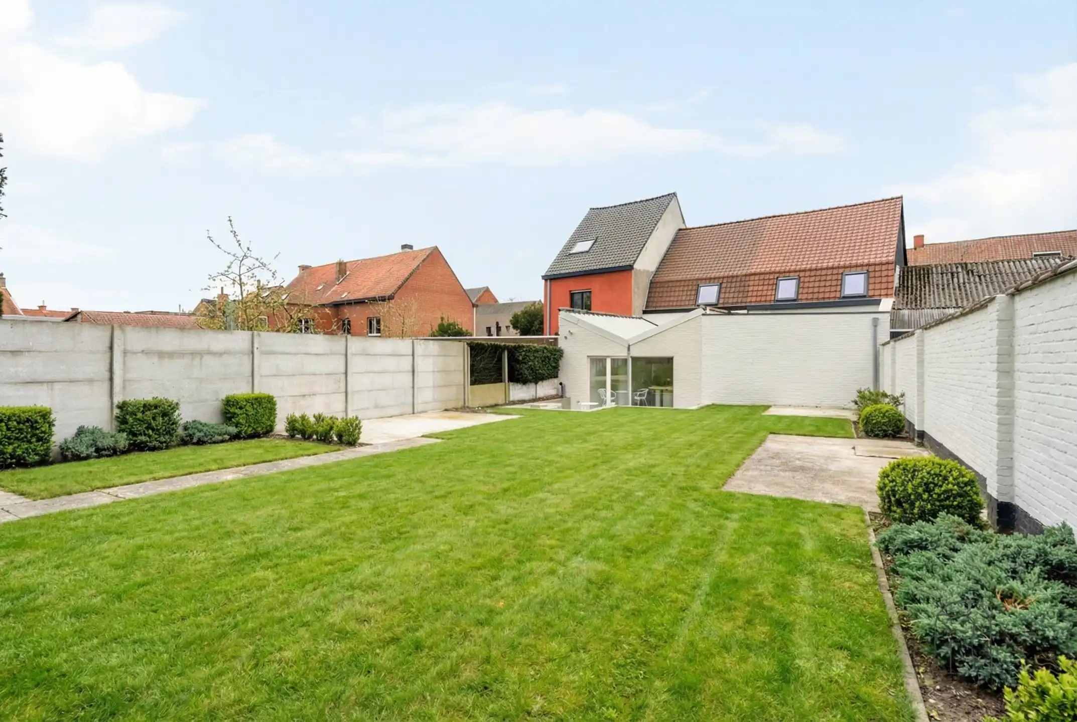 Hippe stadswoning met 2 slk en grote tuin foto 19