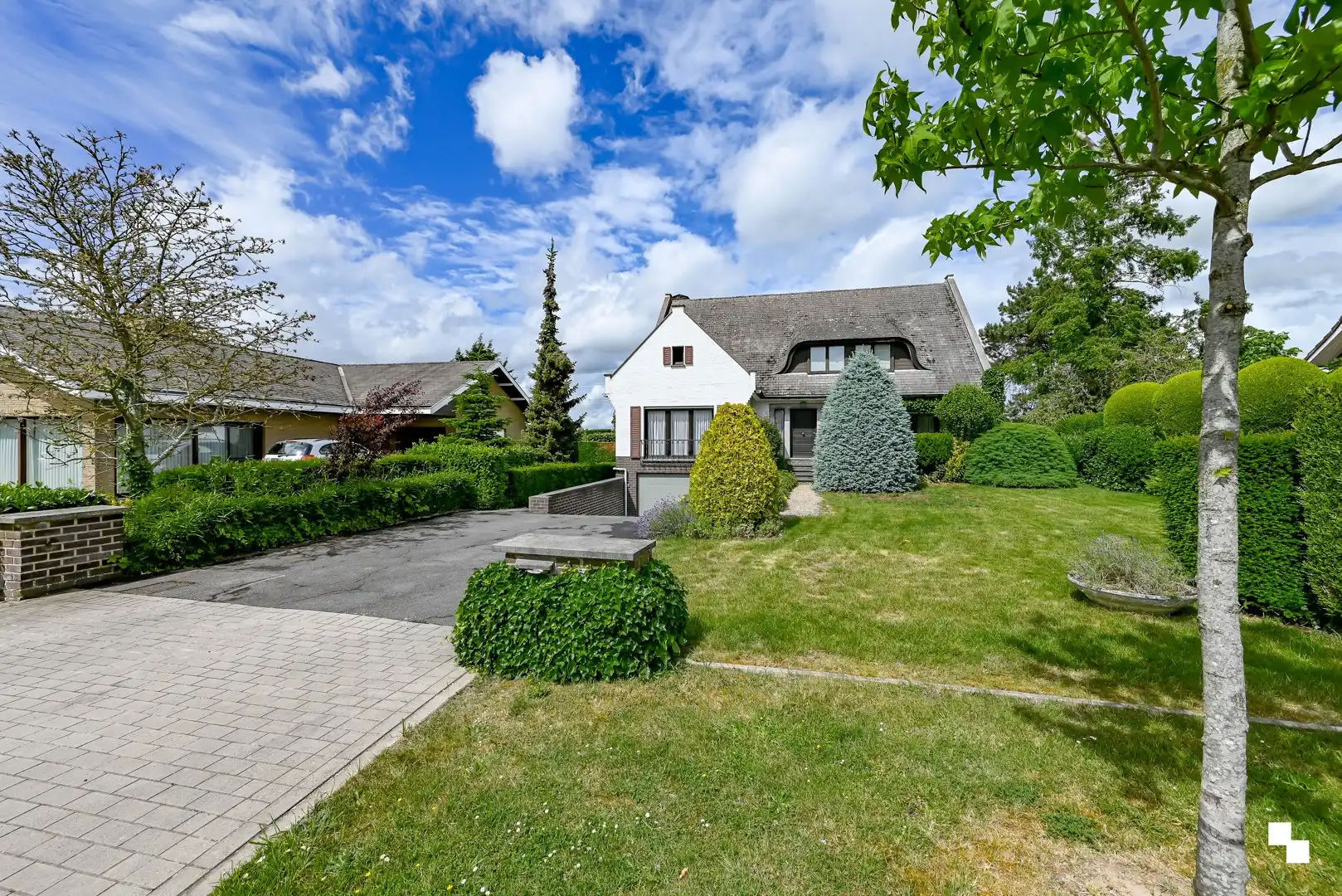 Idyllische villa op een riant perceel te Lendelede foto 29