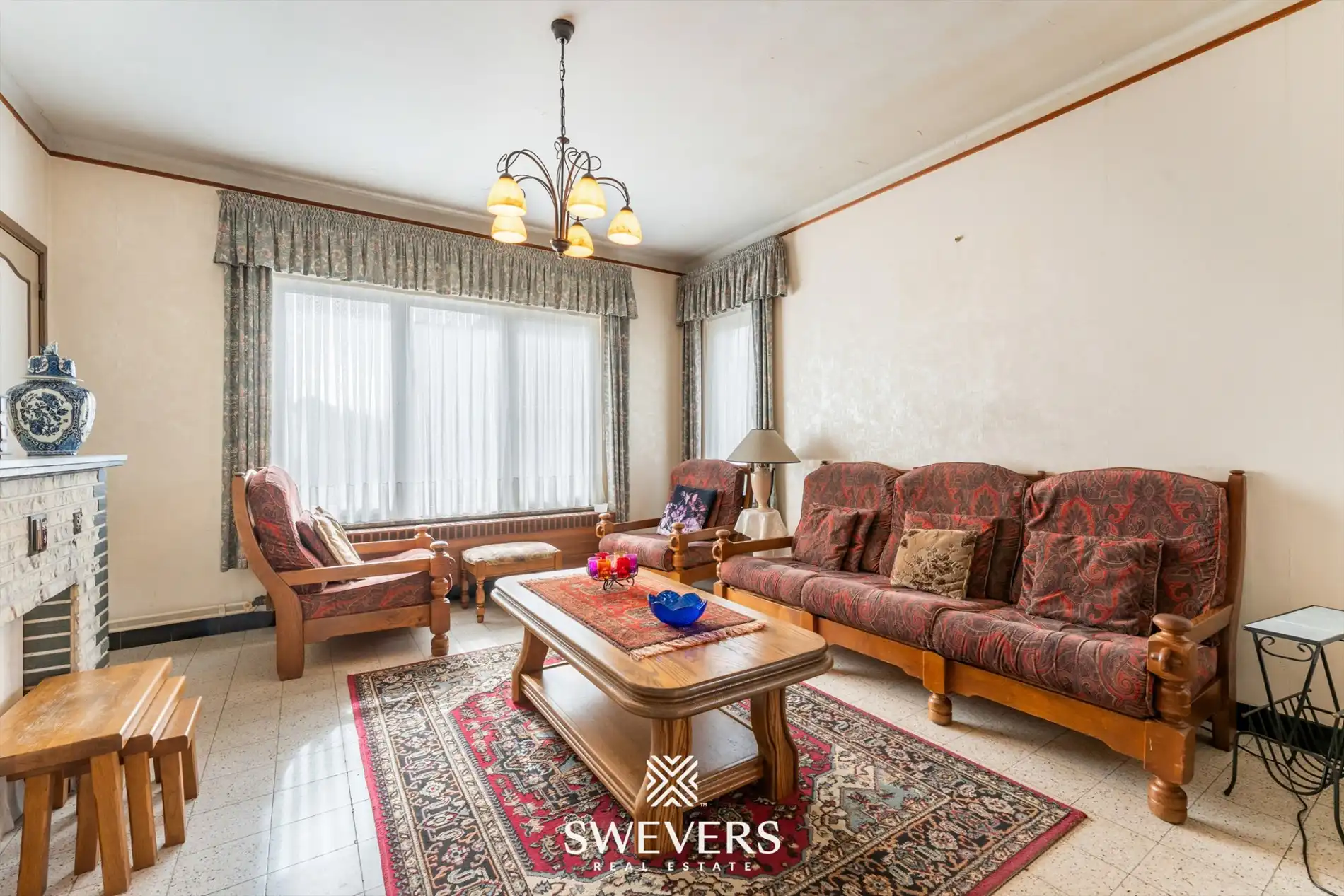 Goed onderhouden gezinswoning met 4 slaapkamers op 15a met vrij uitzicht foto 5
