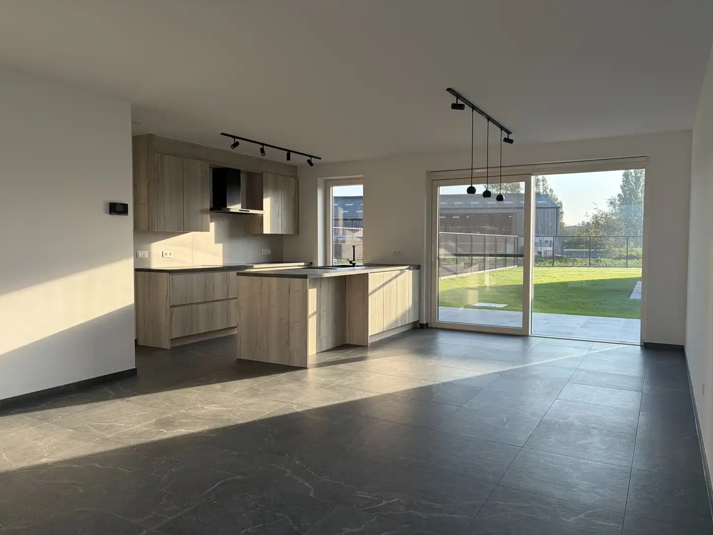 Energiezuinige nieuwbouwwoning met carport. foto 4