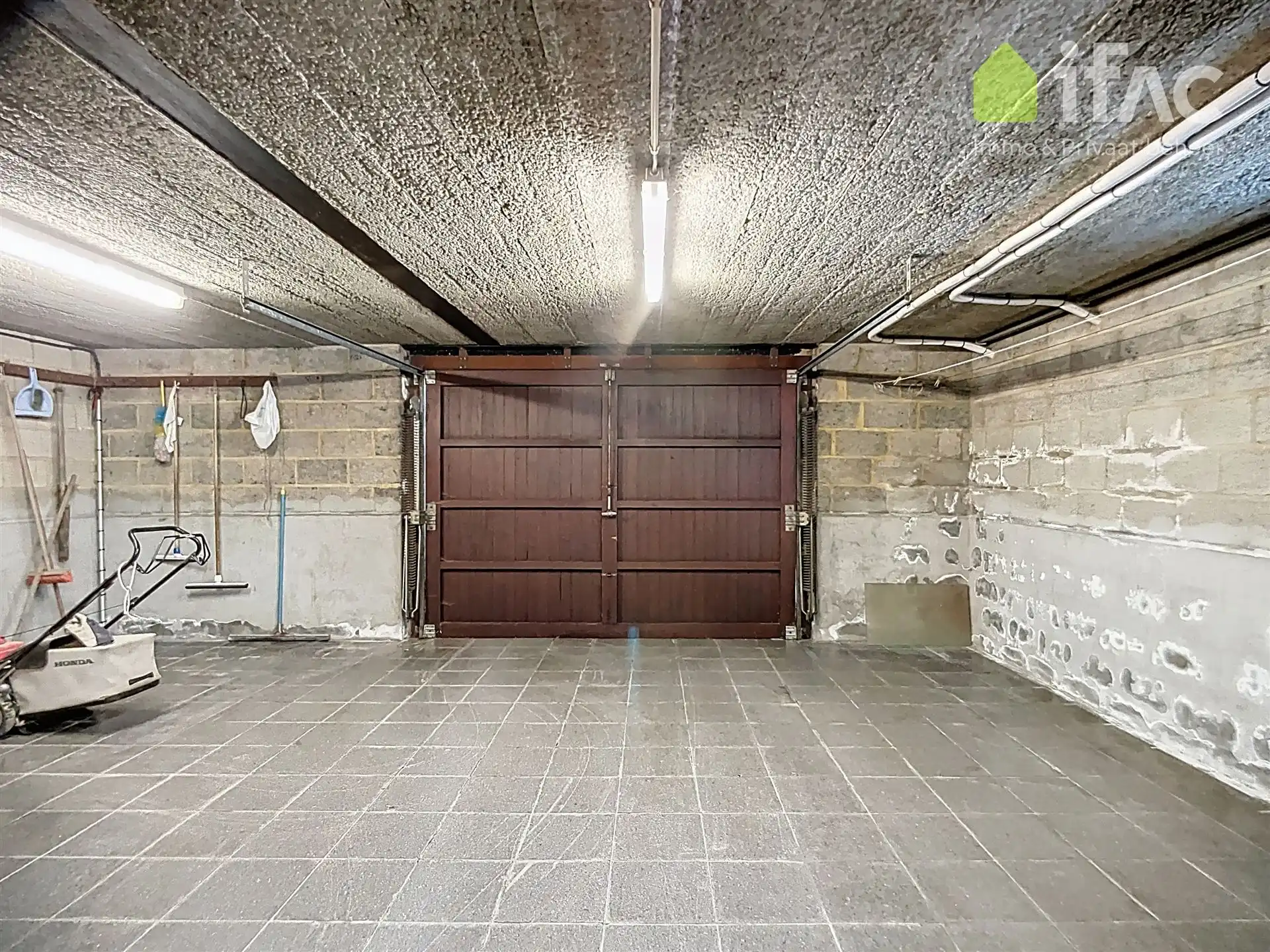 Heel ruime woning met 4 slpks, leefveranda, 54 zonnepanelen foto 26
