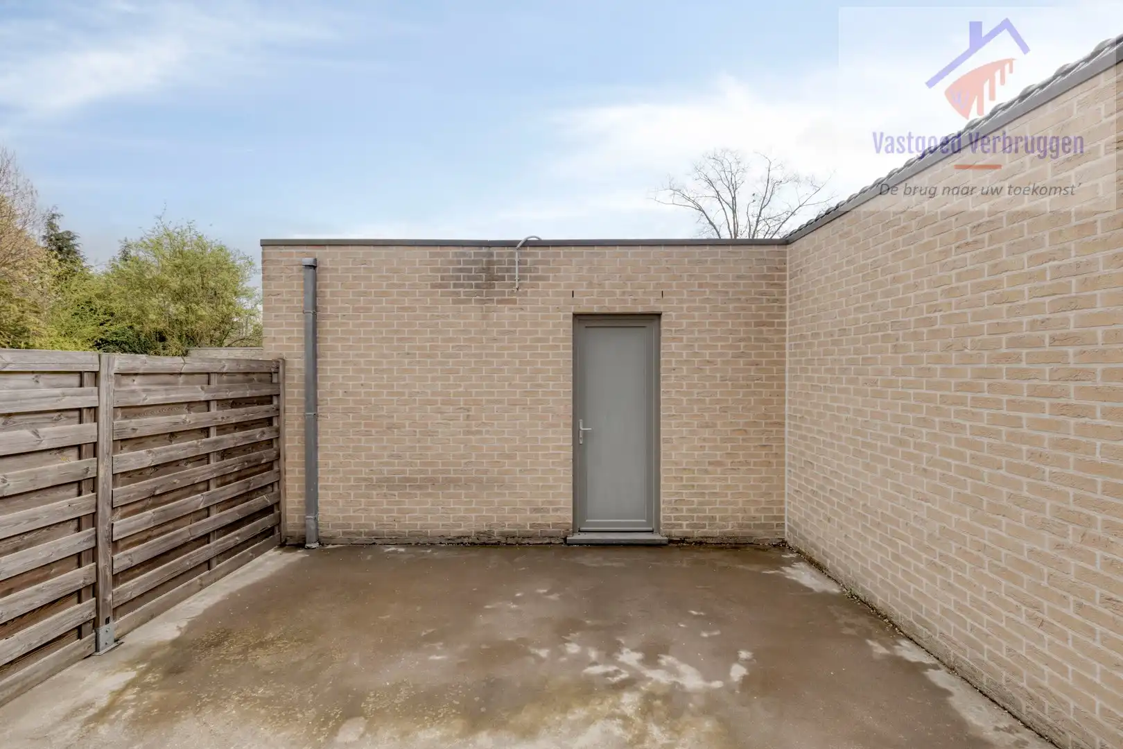 Modern recent gelijkvloers appartement met zuidgericht terras, zonnepanelen en garagebox in hartje Nieuwerkerken foto 11