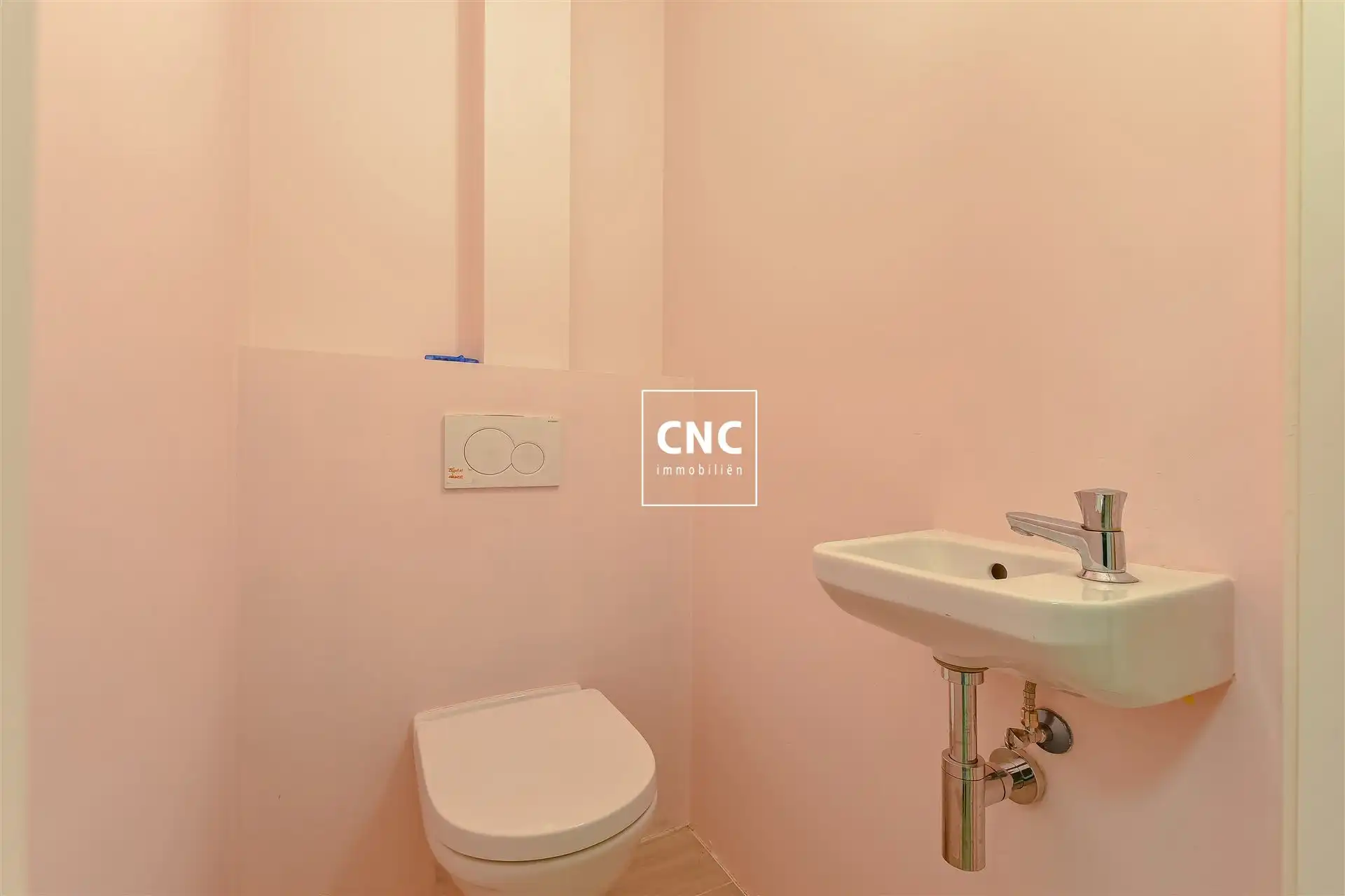 Recent lichtrijk handelspand in het commerciële centrum van Knokke foto 14