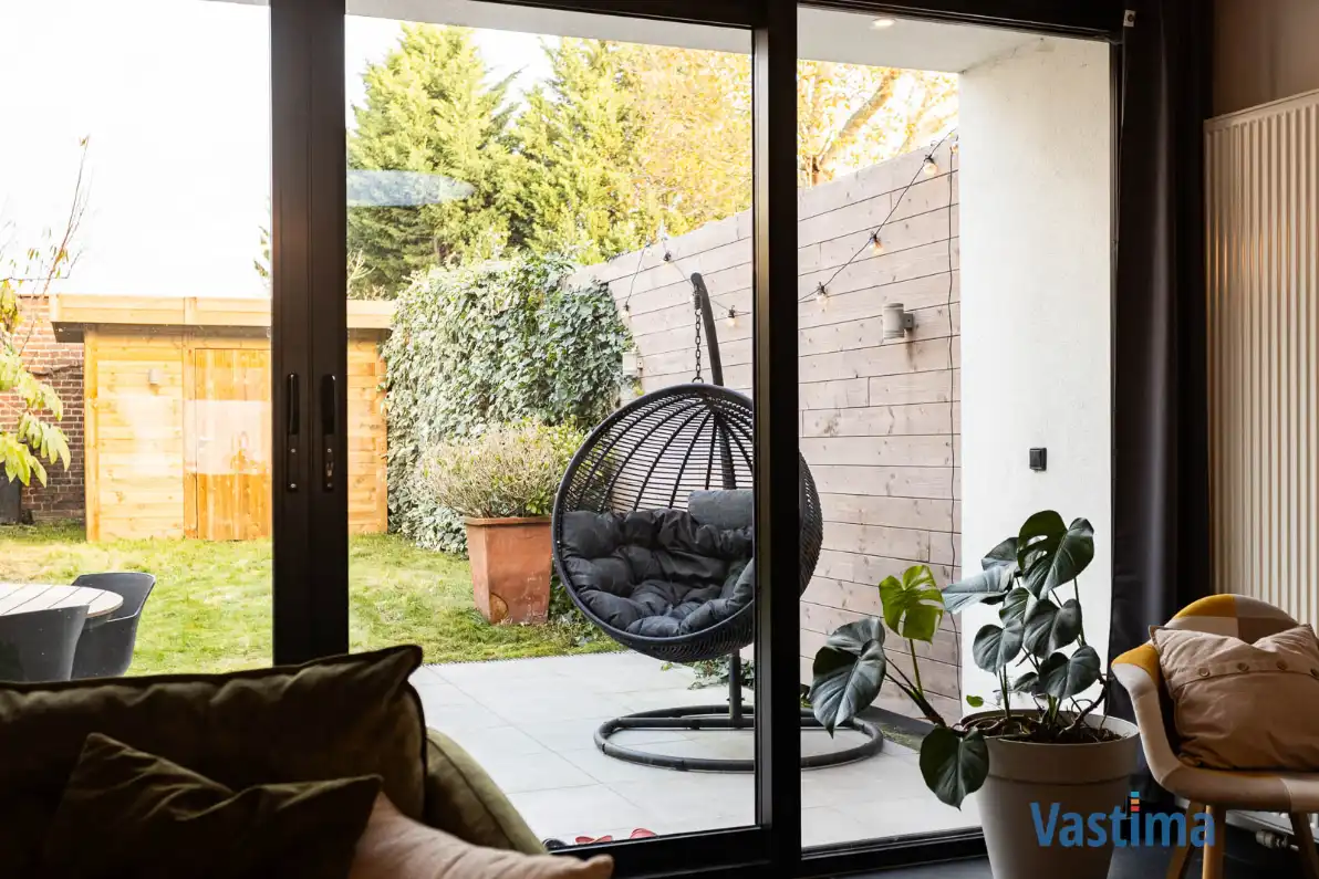 Instapklare, lichtrijke én gerenoveerde gezinswoning foto 10