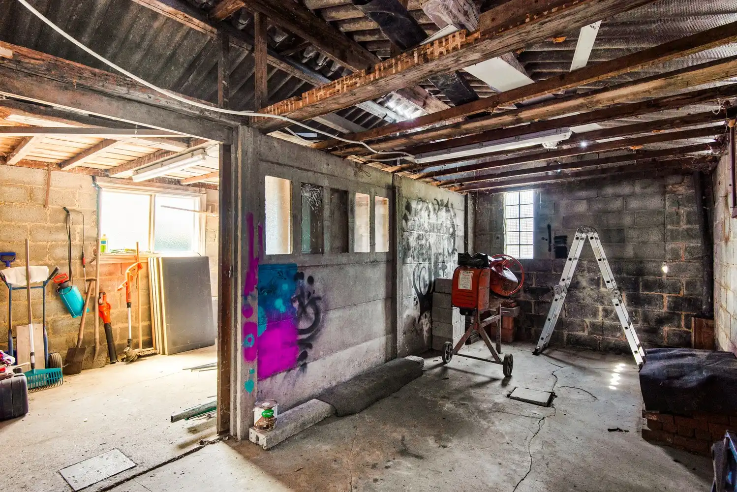 Grotendeels gerenoveerde woning op leuke locatie in Broechem! foto 14