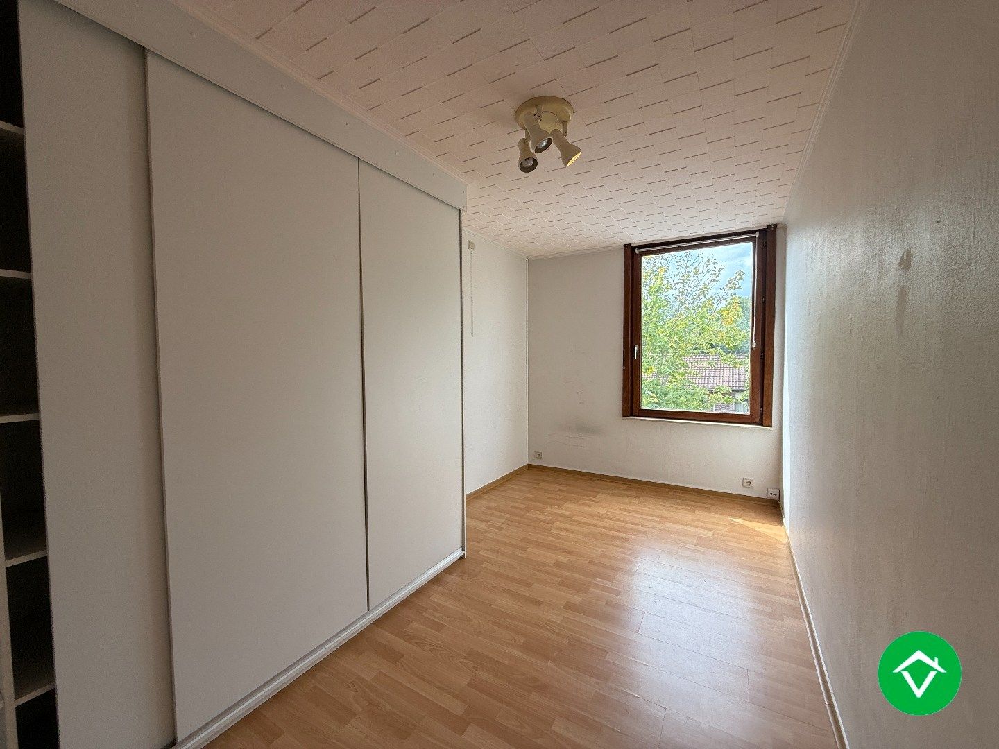 Rijwoning met 3 slaapkamers en tuin te centrum Roeselare foto 15
