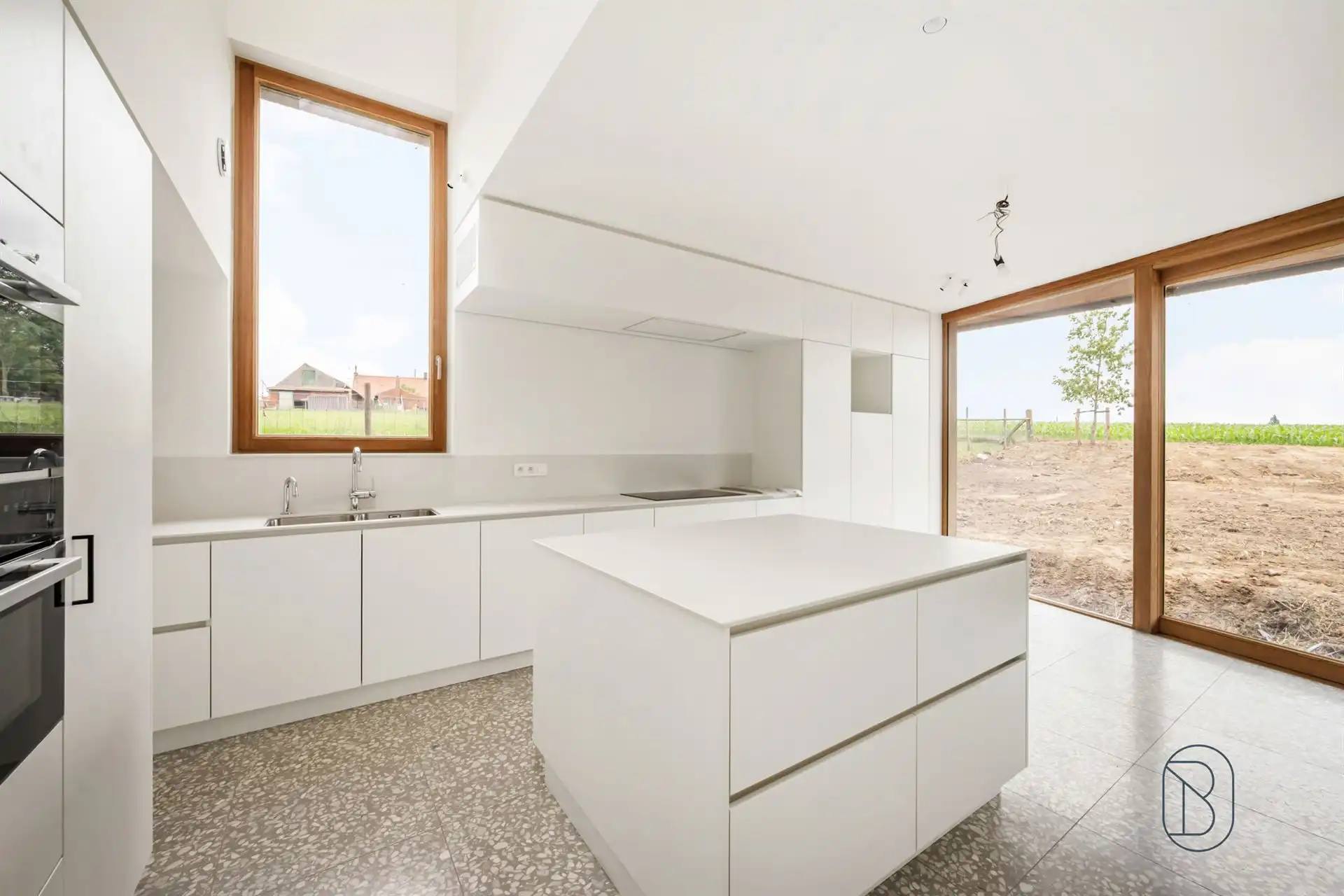 Unieke architectenwoning met prachtige verzichten foto 13
