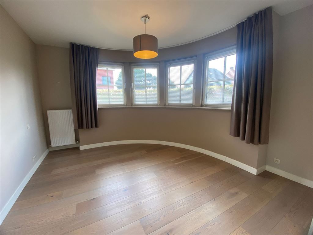 Gelijkvloers appartement met garagestaanplaats foto 5