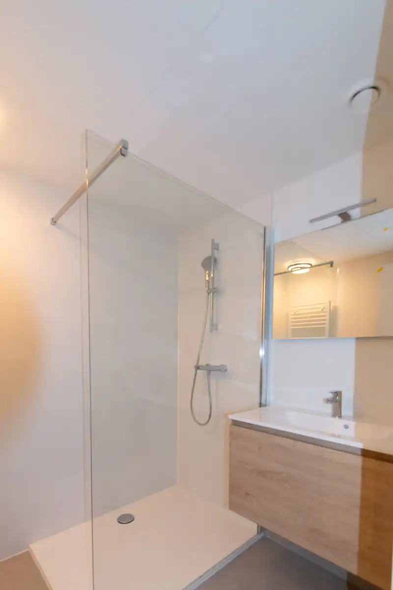 Prachtig nieuwbouwappartement met 2slpk. en balkon foto 8