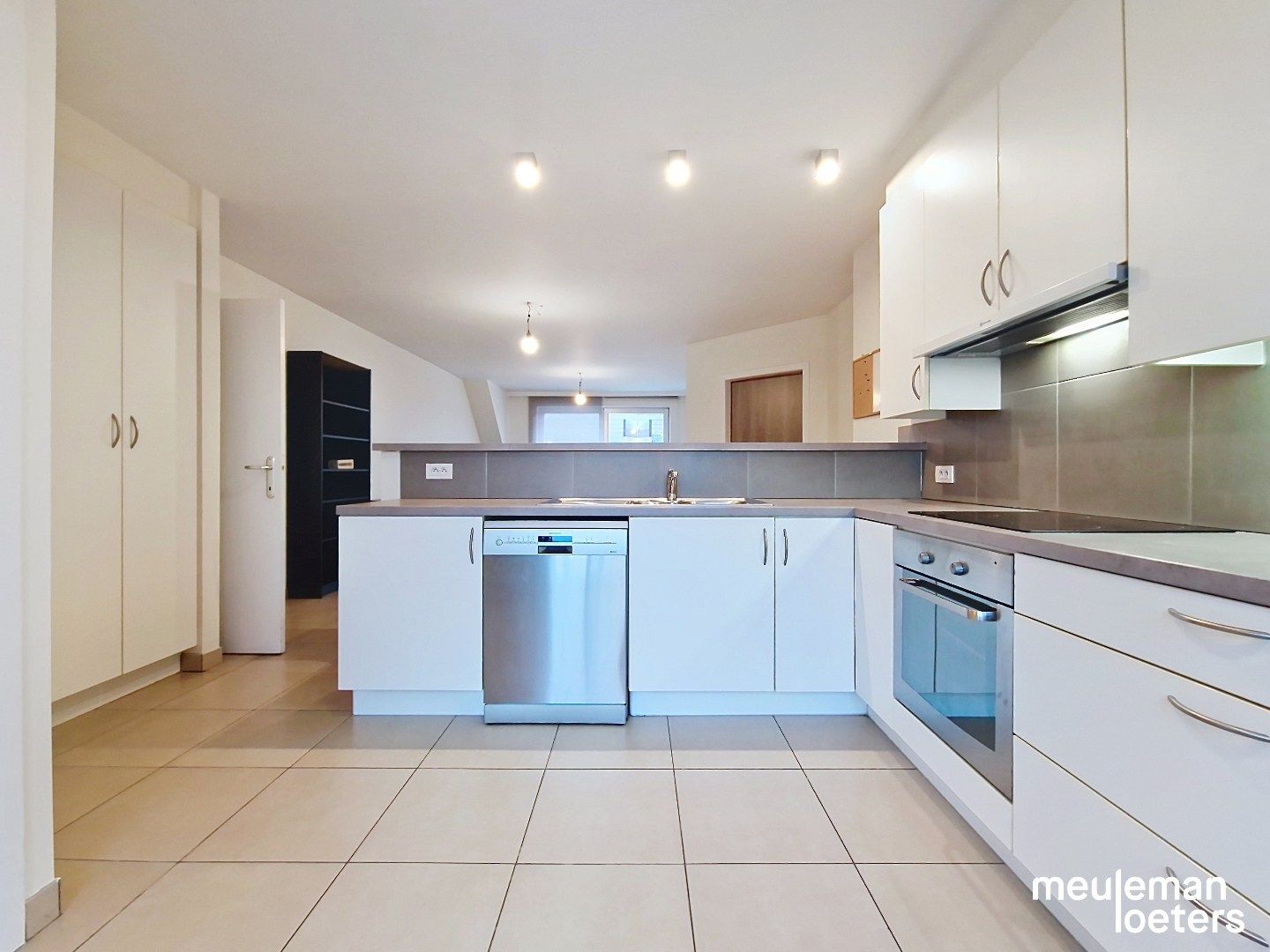 Ruim en instapklaar appartement met 2 slaapkamers foto 7