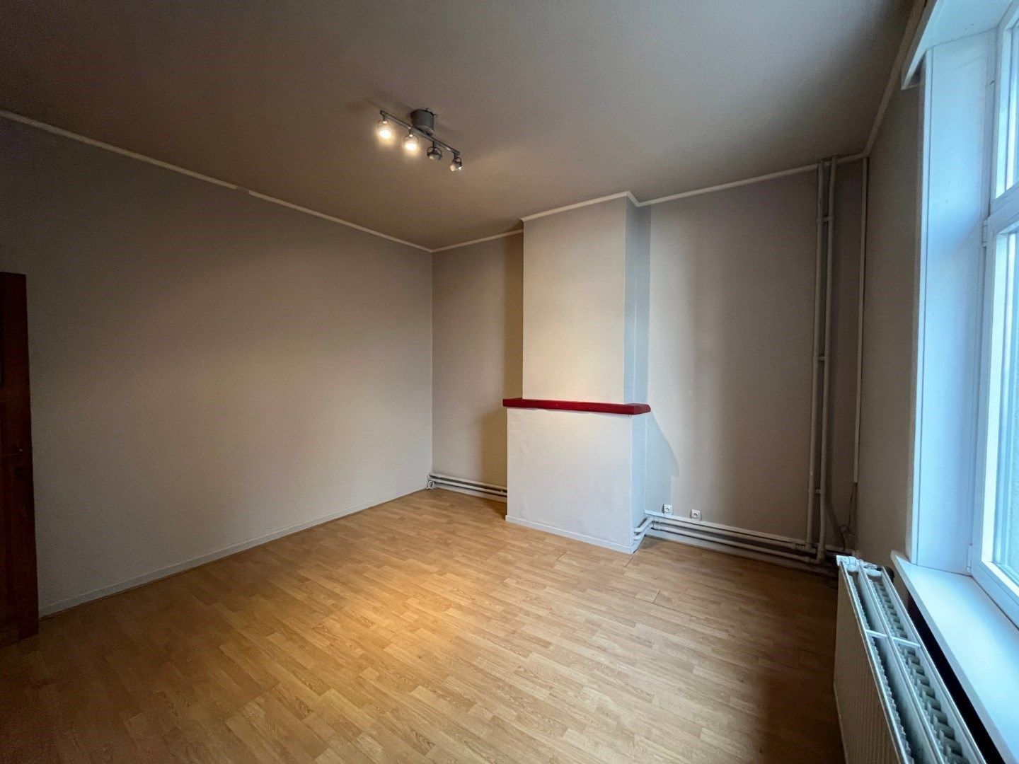 Ruime, energiezuinige gesloten bebouwing in centrum Gavere  foto 12