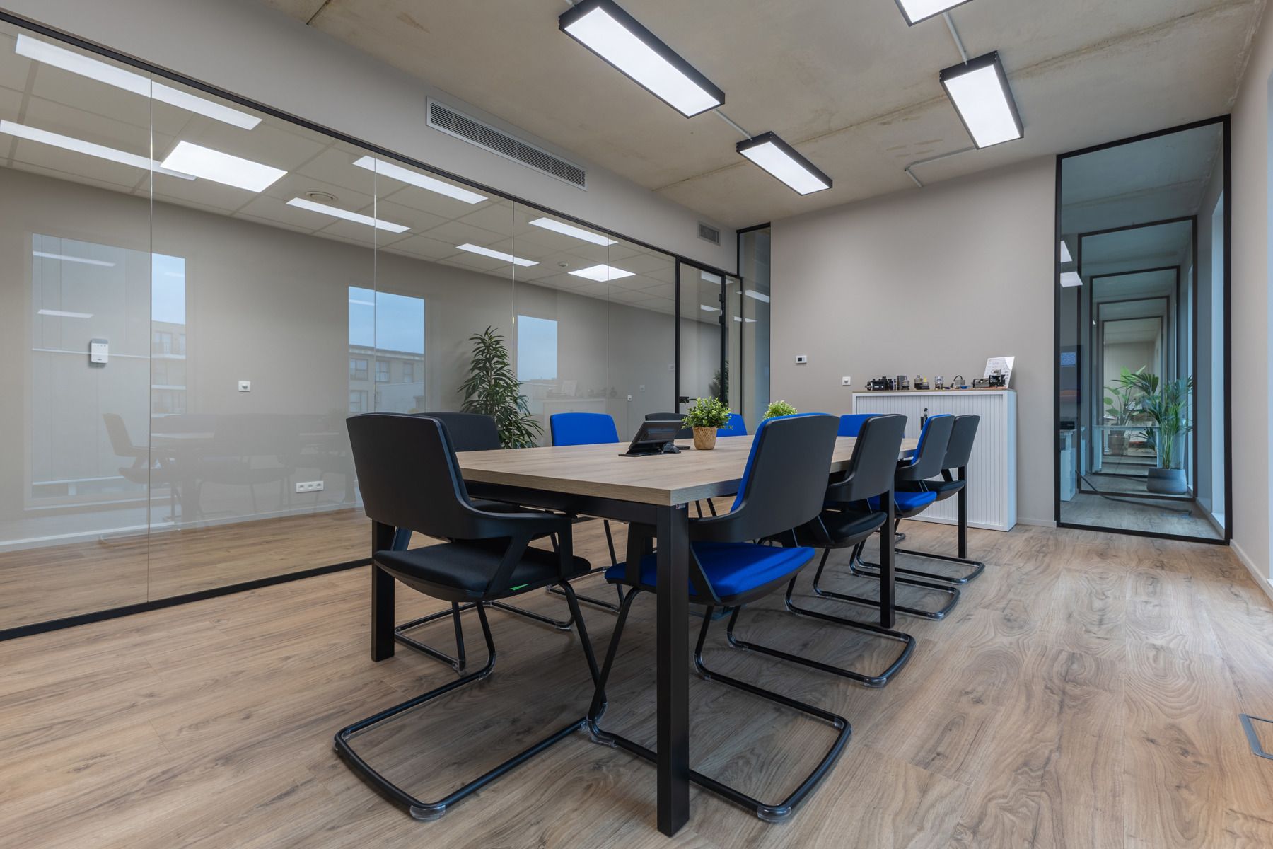 Nieuwbouw kantoorruimte met grote zichtbaarheid (267m²) foto 3