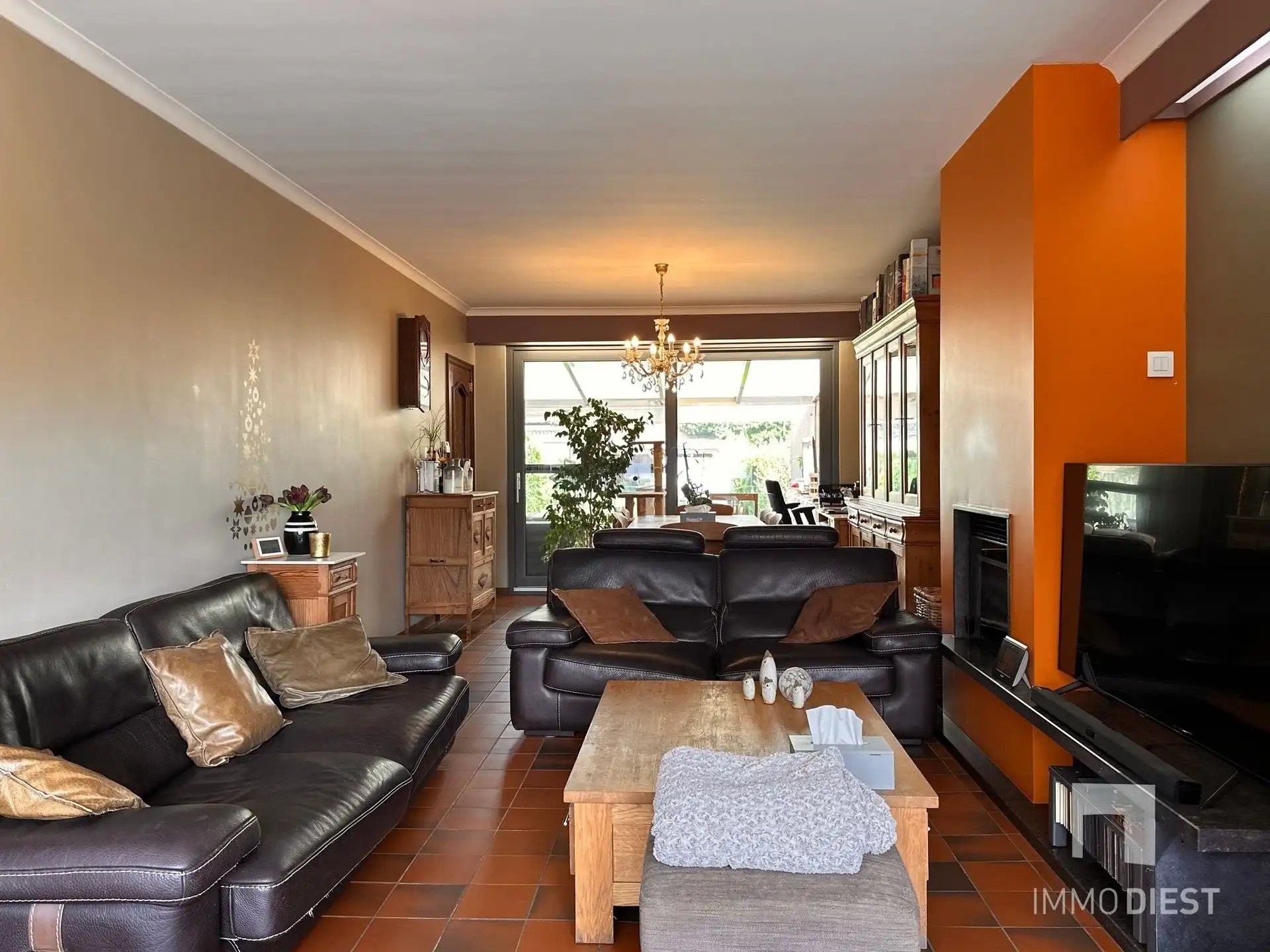 Zonnige woning met 3 slpks, garage en tuin foto 7