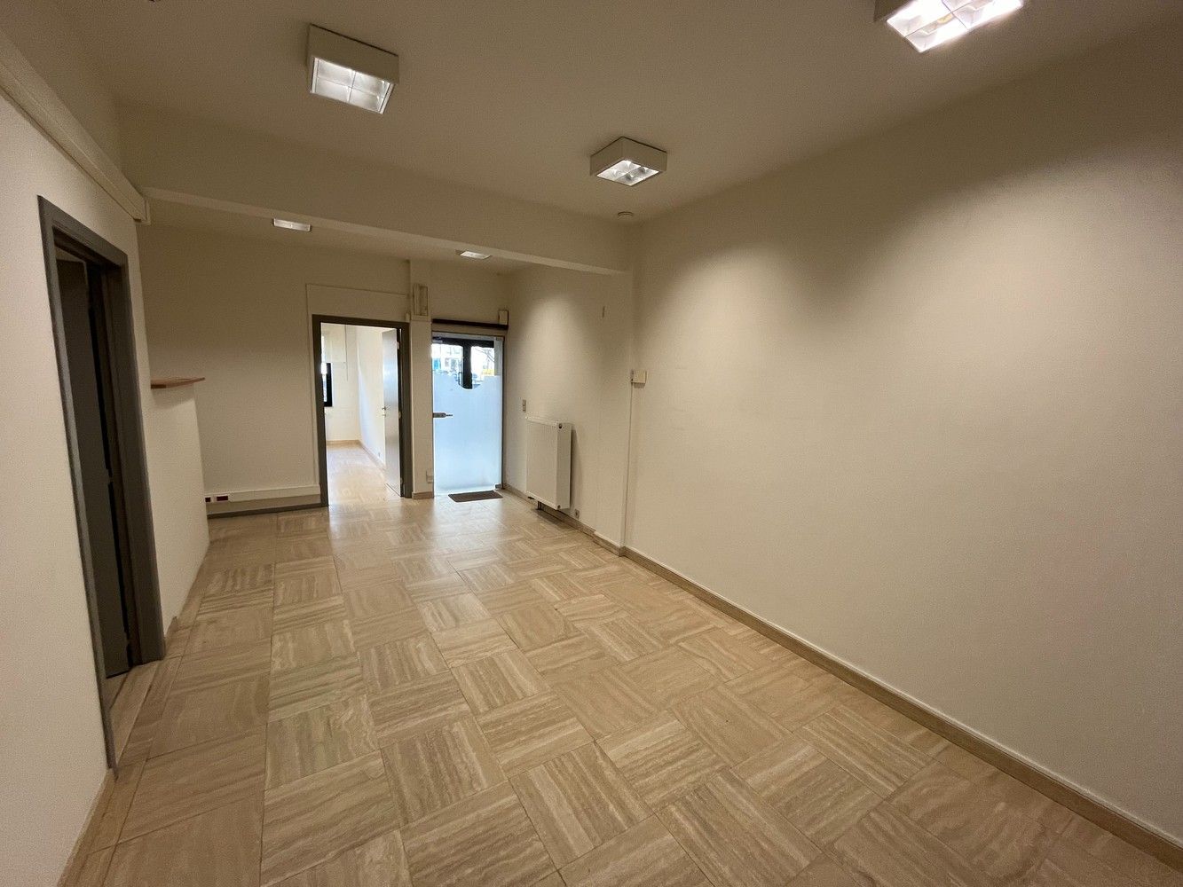 135 m² kantoor foto 13