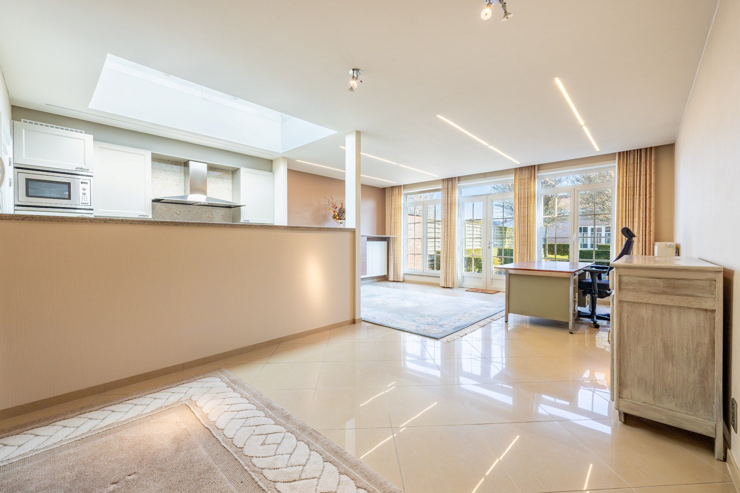 VEELZIJDIGE EIGENDOM MET MOGELIJKHEDEN foto 3