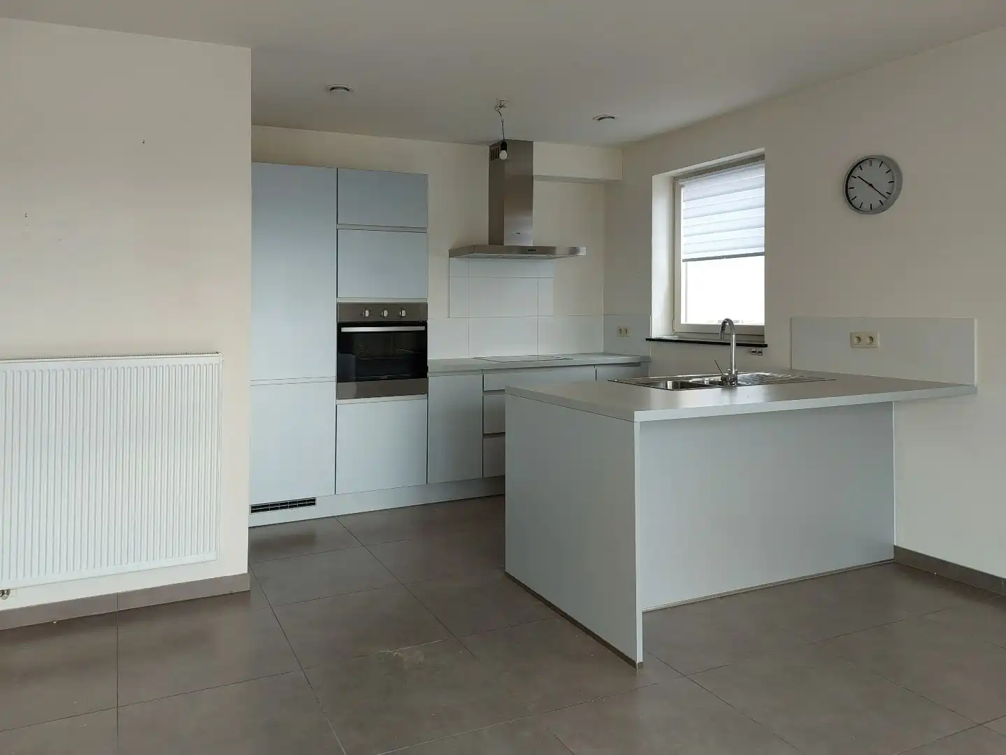 Recent appartement met 2 slaapkamers en garage in het centrum van Herzele foto 8