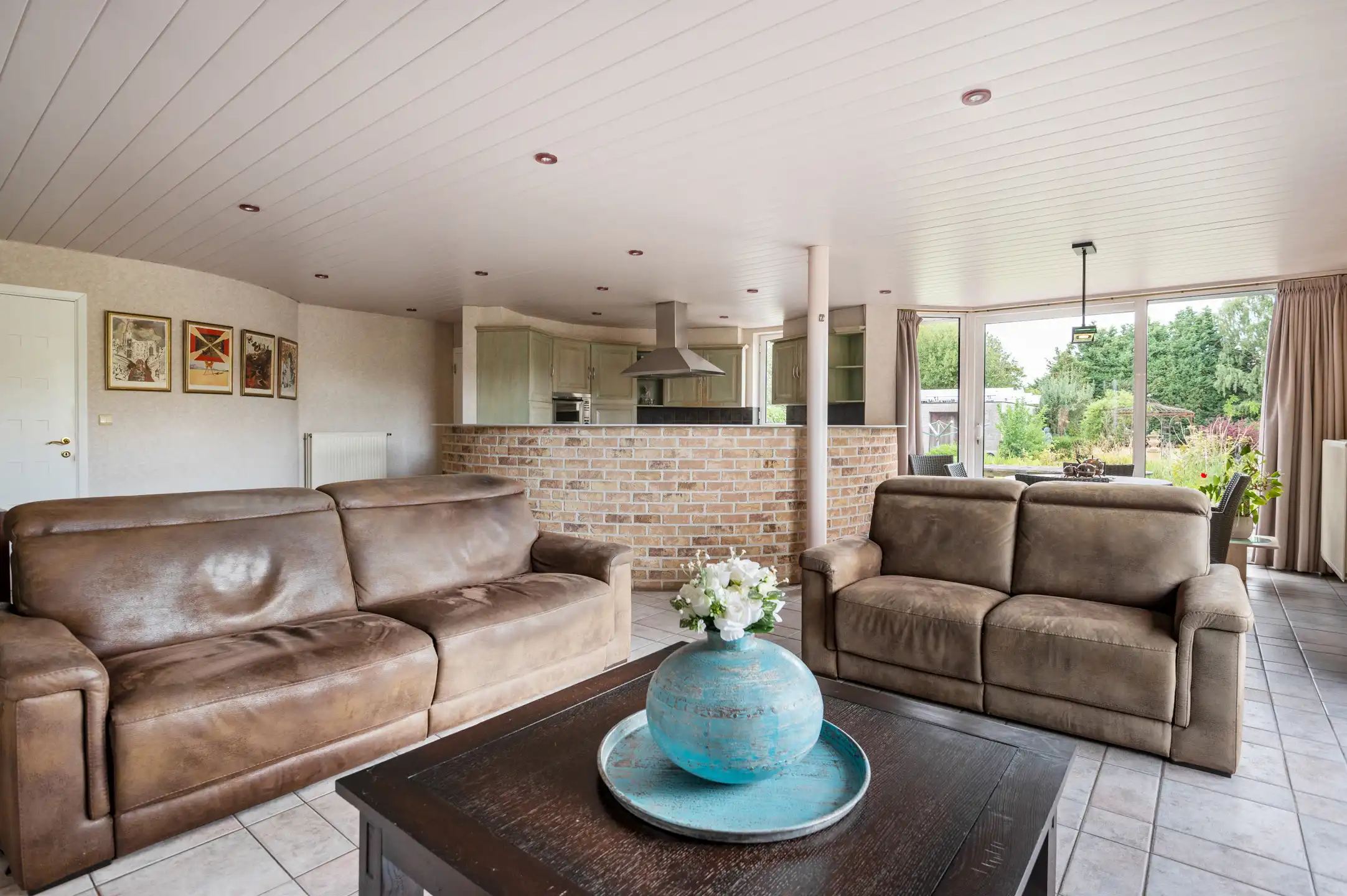 Gezinswoning met kantoor en prachtige tuin te Vosselaar.  foto 6