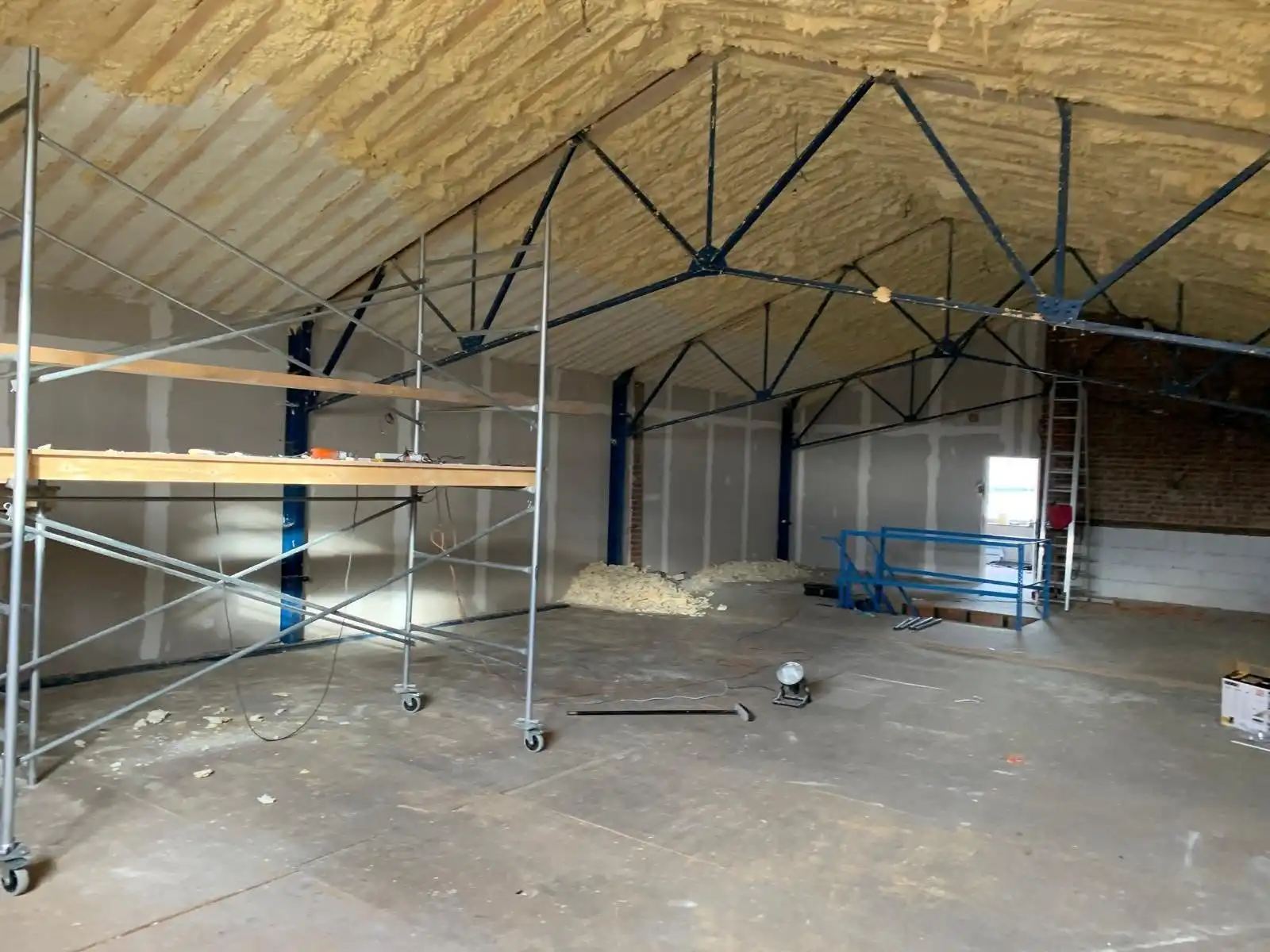 Wonen & werken gecombineerd in een indrukwekkend pand in Lauwe foto 11