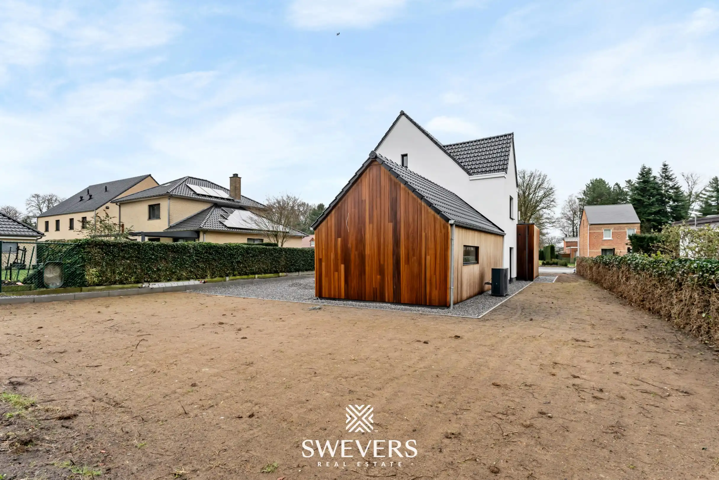 Exclusief wonen (253 m²) in een volledig gerenoveerde open bebouwing te Zonhoven (aankoop aan 2% mogelijk) foto 35