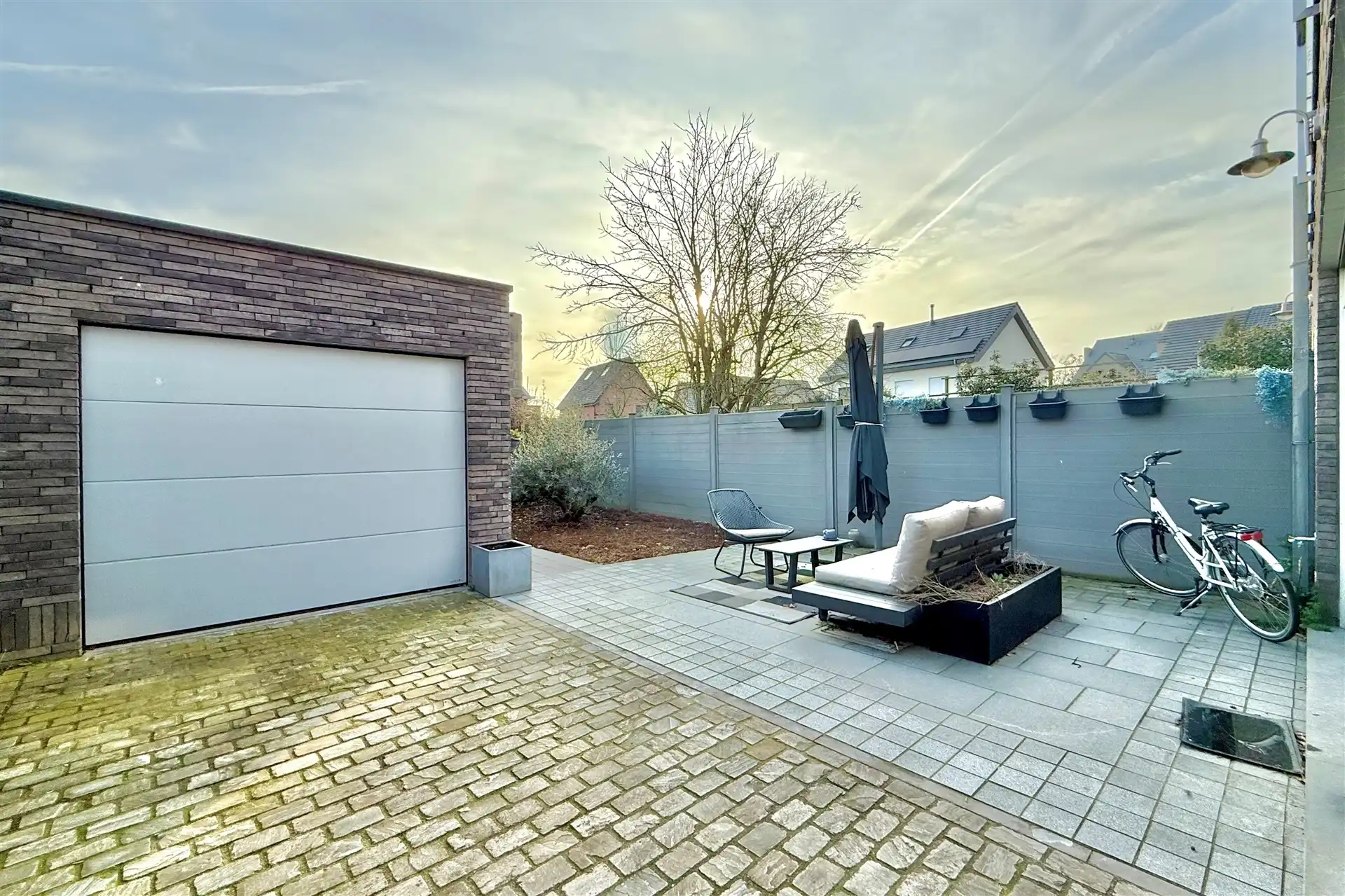 Recente woning 2 slpk, tuin & garage foto 10