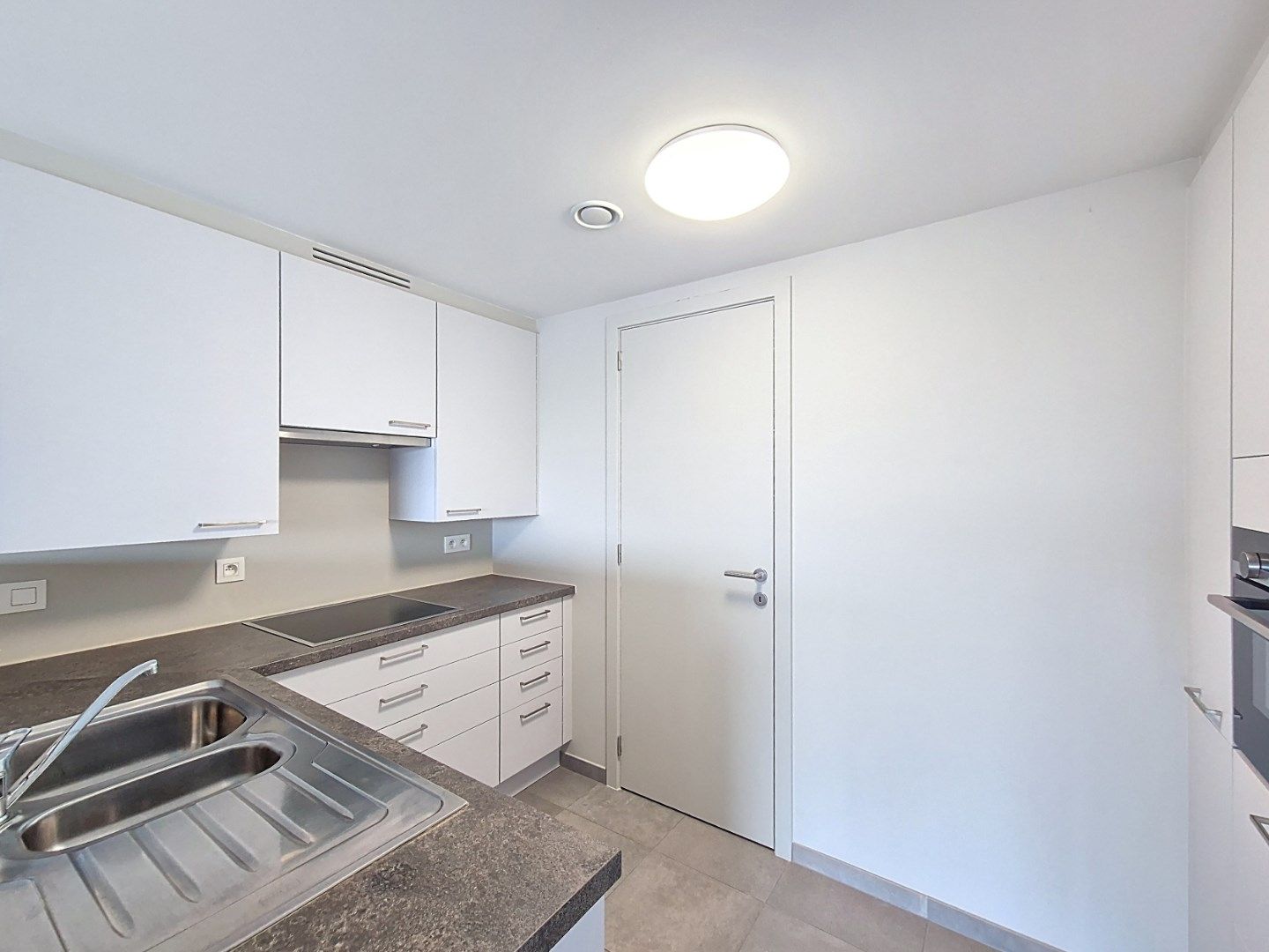 Appartement met 2 slpks en garage foto 6