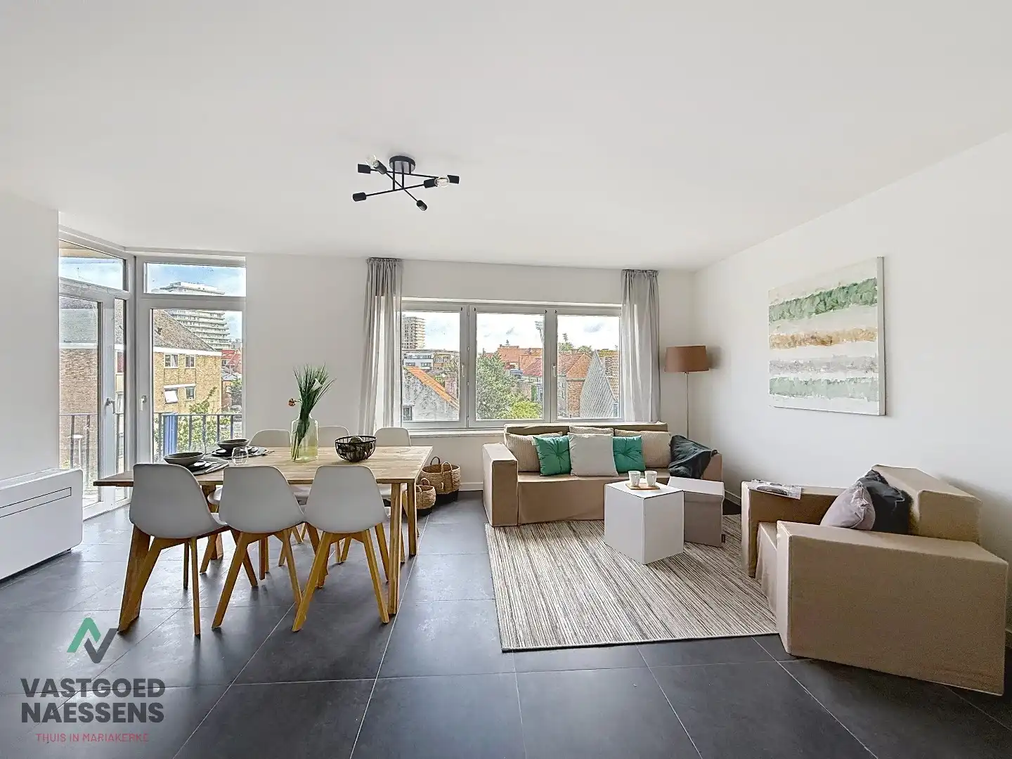 STIJLVOL GERENOVEERD 2 SLPK APP IN RUSTIGE WOONWIJK foto 6