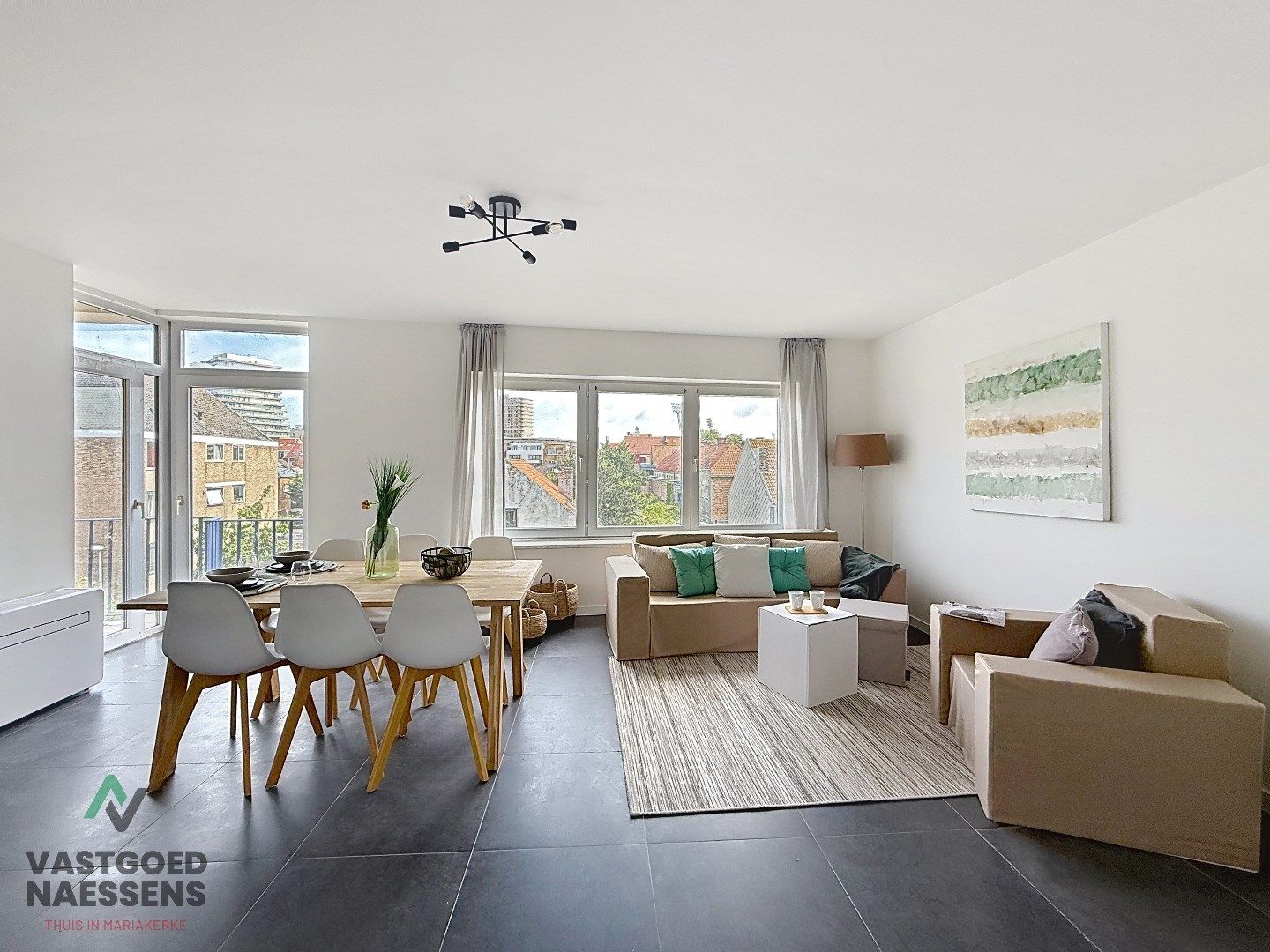 STIJLVOL GERENOVEERD 2 SLPK APP IN RUSTIGE WOONWIJK foto 6