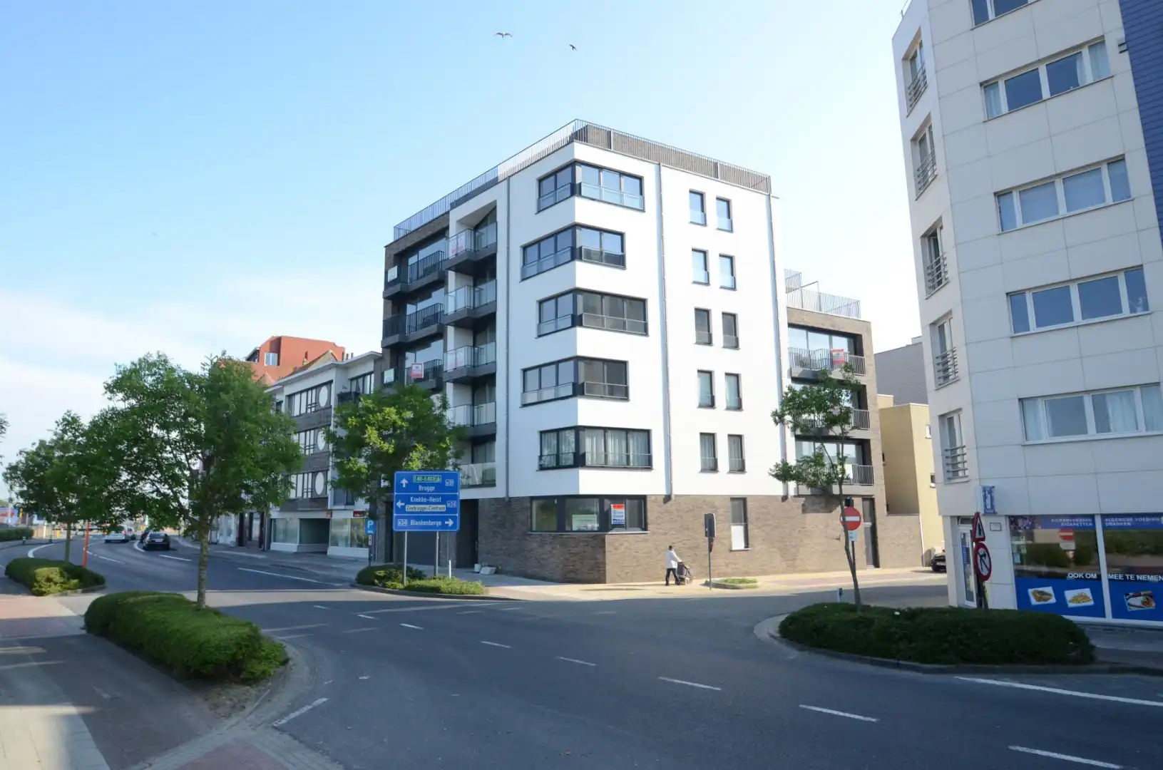 Modern, mooi afgewerkt appartement in Zeebrugge-Bad, incl parking foto {{pictureIndex}}
