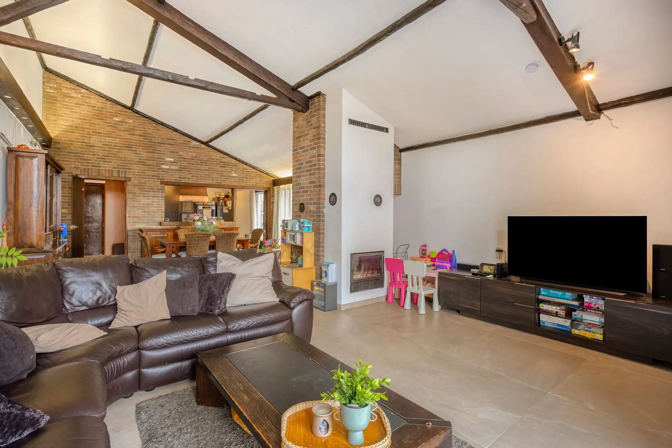 Karaktervol, instapklaar wonen in het groene Hoegaarden foto 8