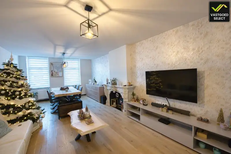 Statige herenwoning met bijgebouw, garage­mogelijkheden en patio in centrum Eeklo foto 7