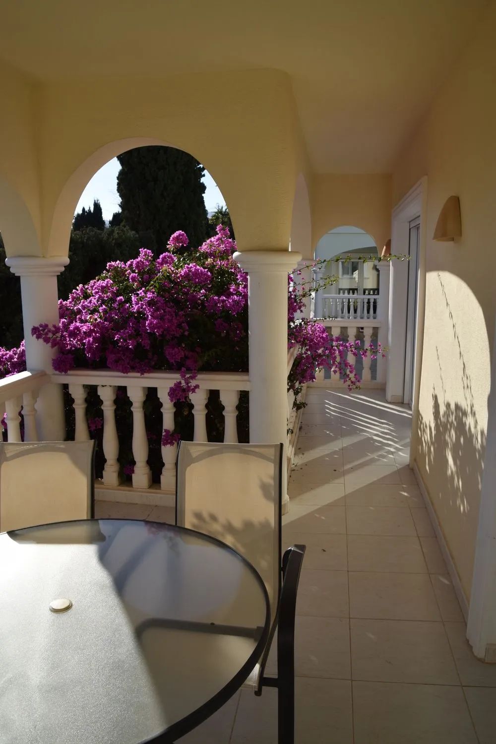 Instapklaar appartement met zonnig terras en zwembadzicht in Benissa Costa foto 21