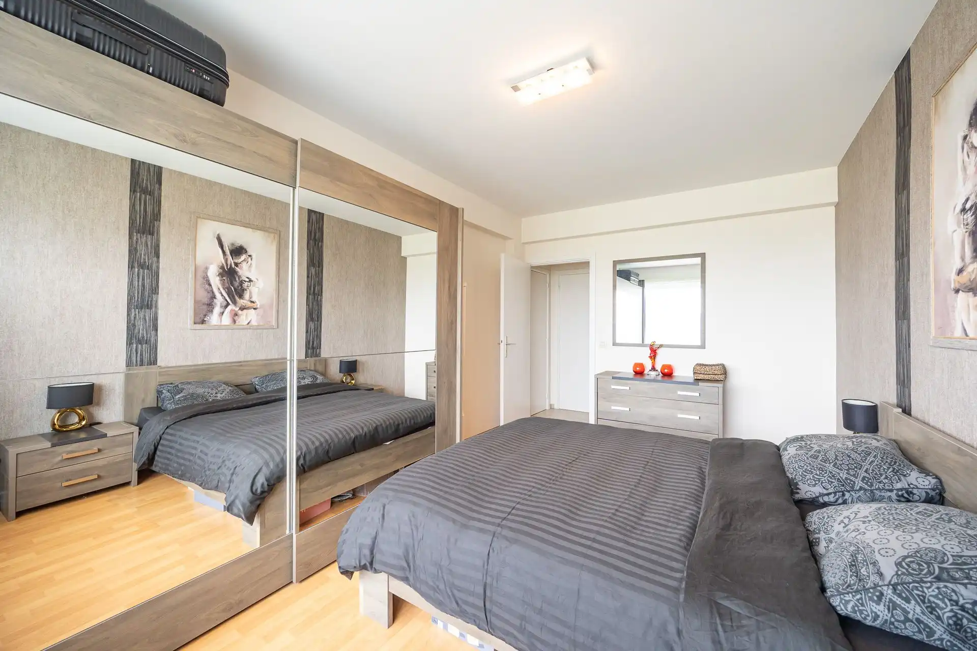 Verzorgd appartement met terras op uitstekende locatie foto 16