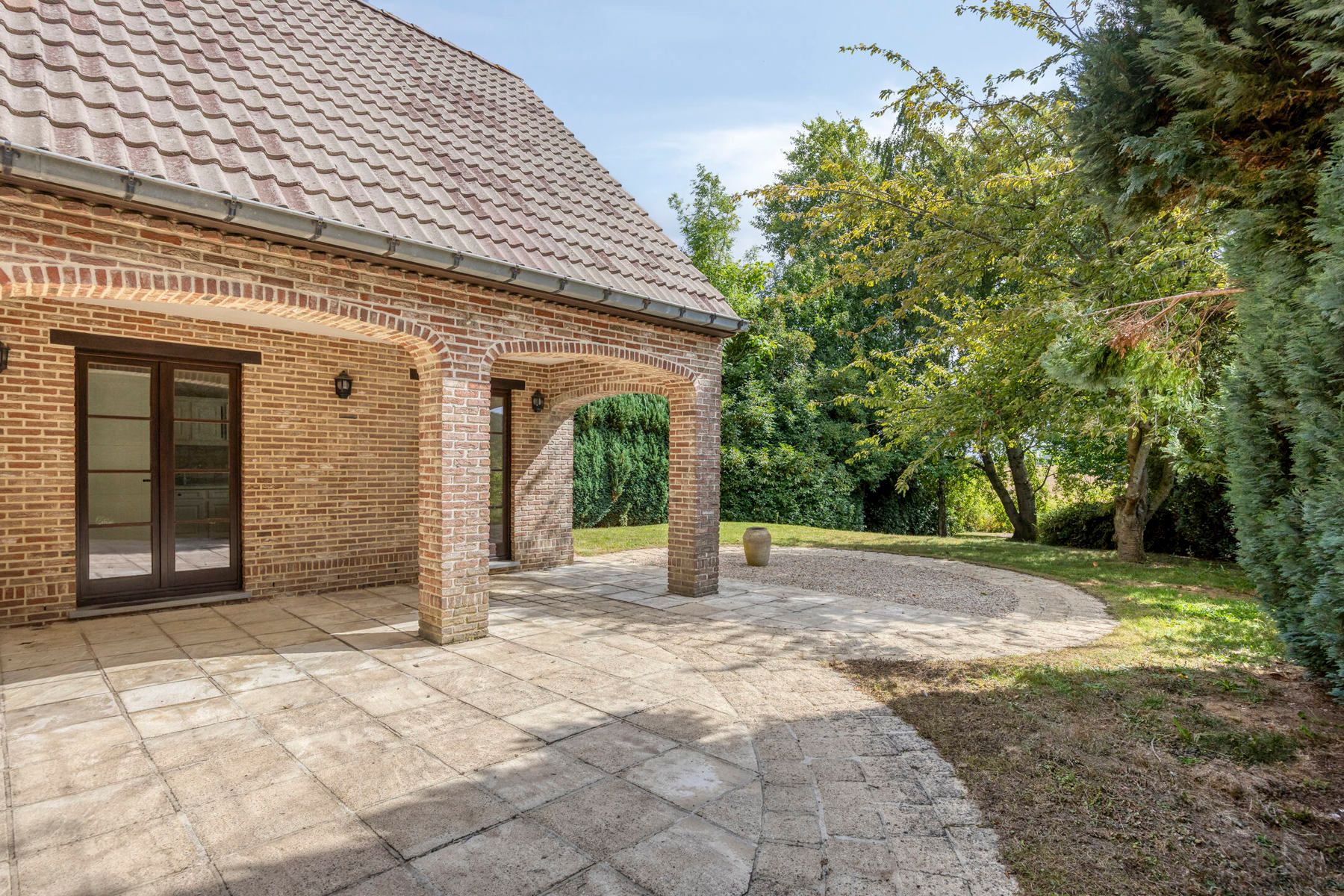 Gezinswoning / huis te koop – 4 slaapkamers, 182 m² – gerenoveerde badkamers, natuursteen & tuin – 10 are – Bois de Strihoux foto 18
