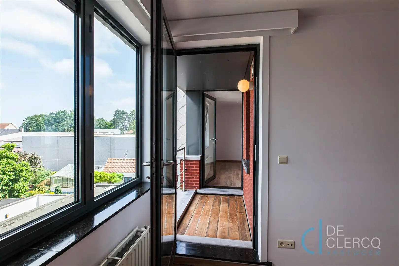 Prachtig ruim appartement te huur in hartje Lochristi! foto 11
