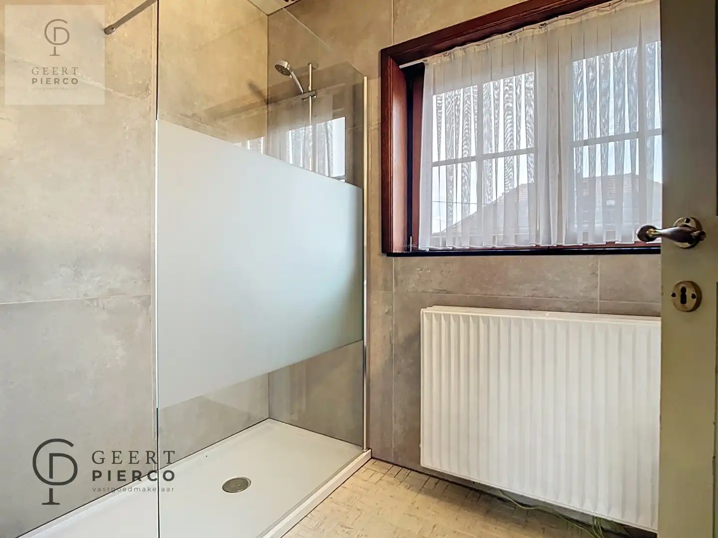 Super gezellige stadswoning gelegen op een prachtig perceel foto 22